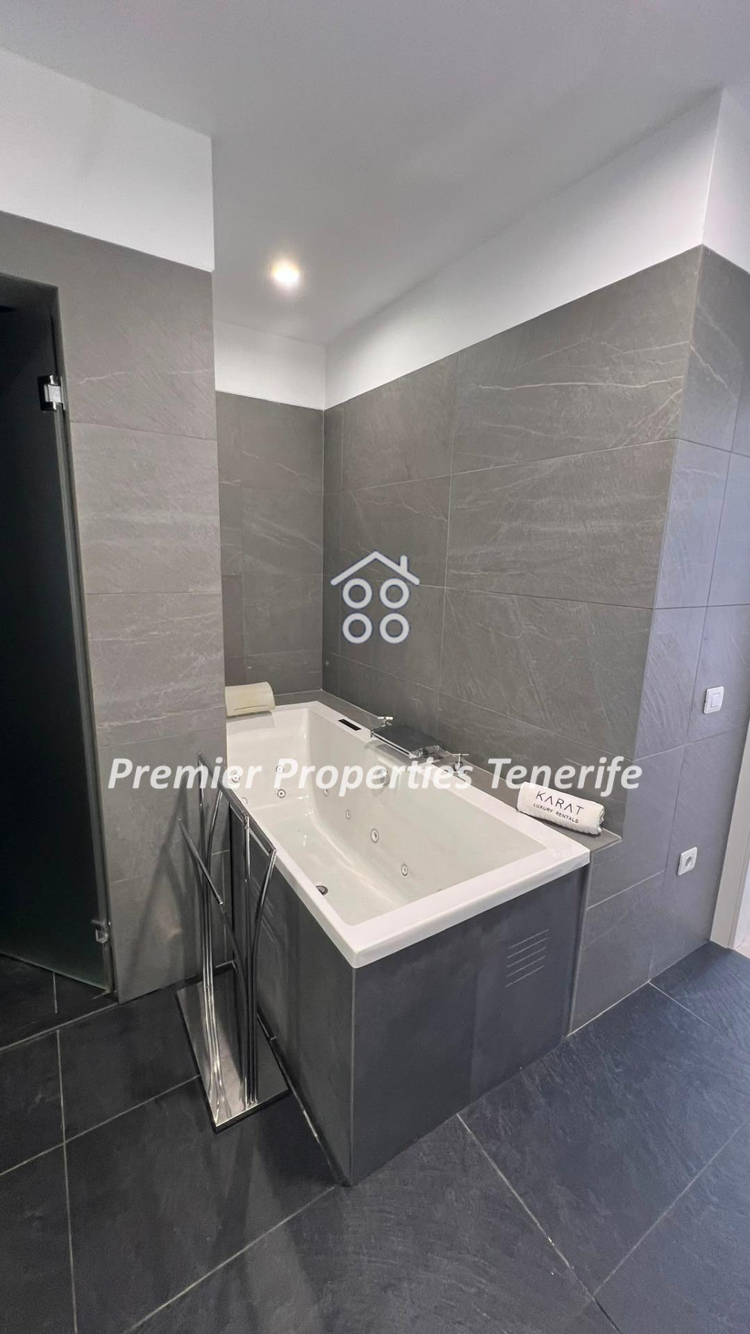Vivienda adosada de 3 dormitorios, Calderas del Rey, Costa A - foto 15