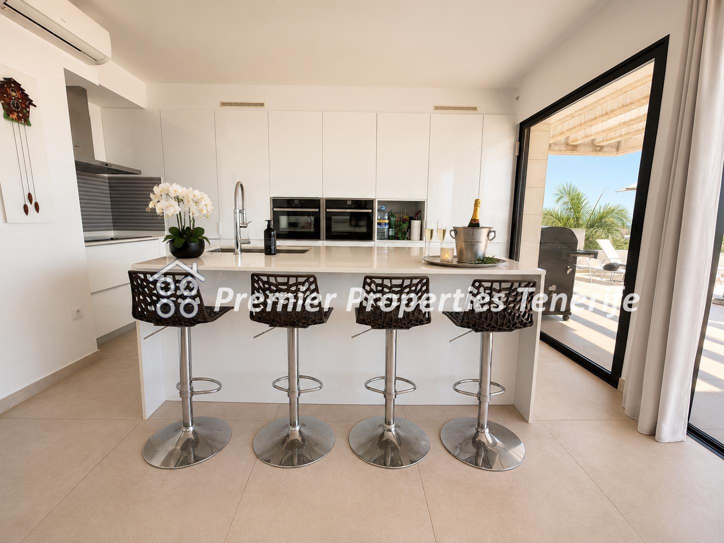 Vivienda adosada de 3 dormitorios, Calderas del Rey, Costa A - foto 5