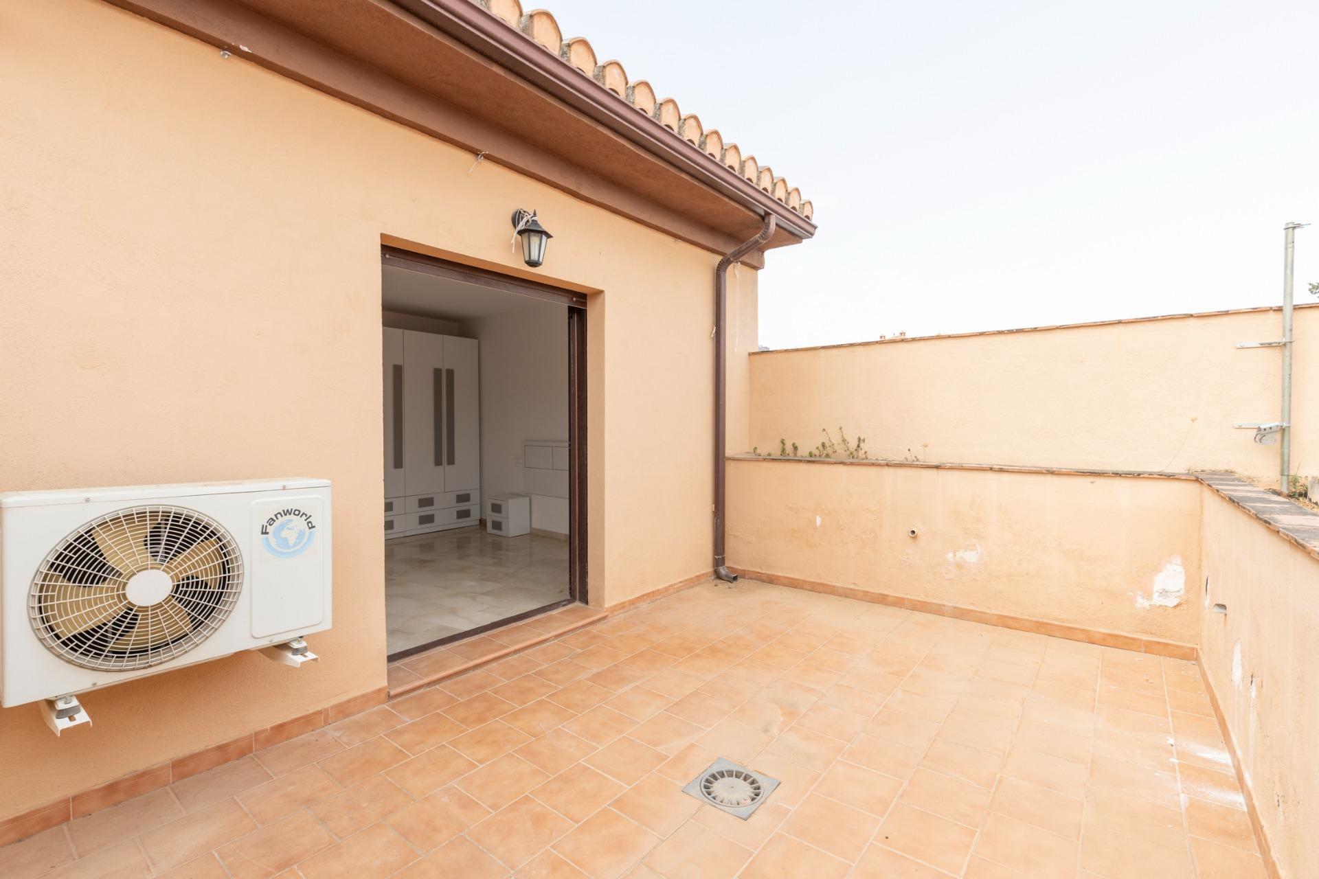 ESPECTACULAR TRIPLEX CON GARAJE Y TRASTERO EN MONACHIL - foto 19
