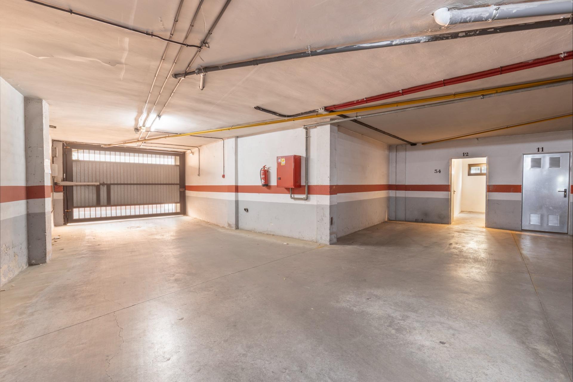 ESPECTACULAR TRIPLEX CON GARAJE Y TRASTERO EN MONACHIL - foto 41