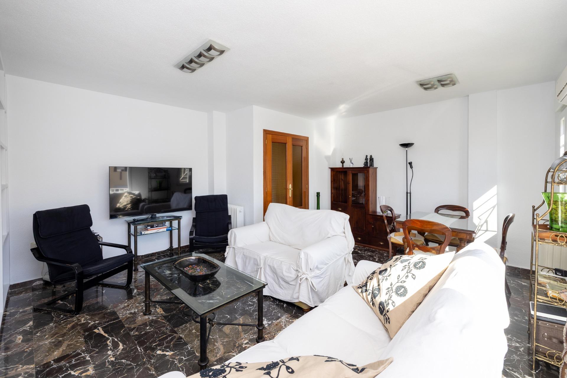 Fantástica vivienda en Loma Linda, vistas panorámicas y zona - foto 15