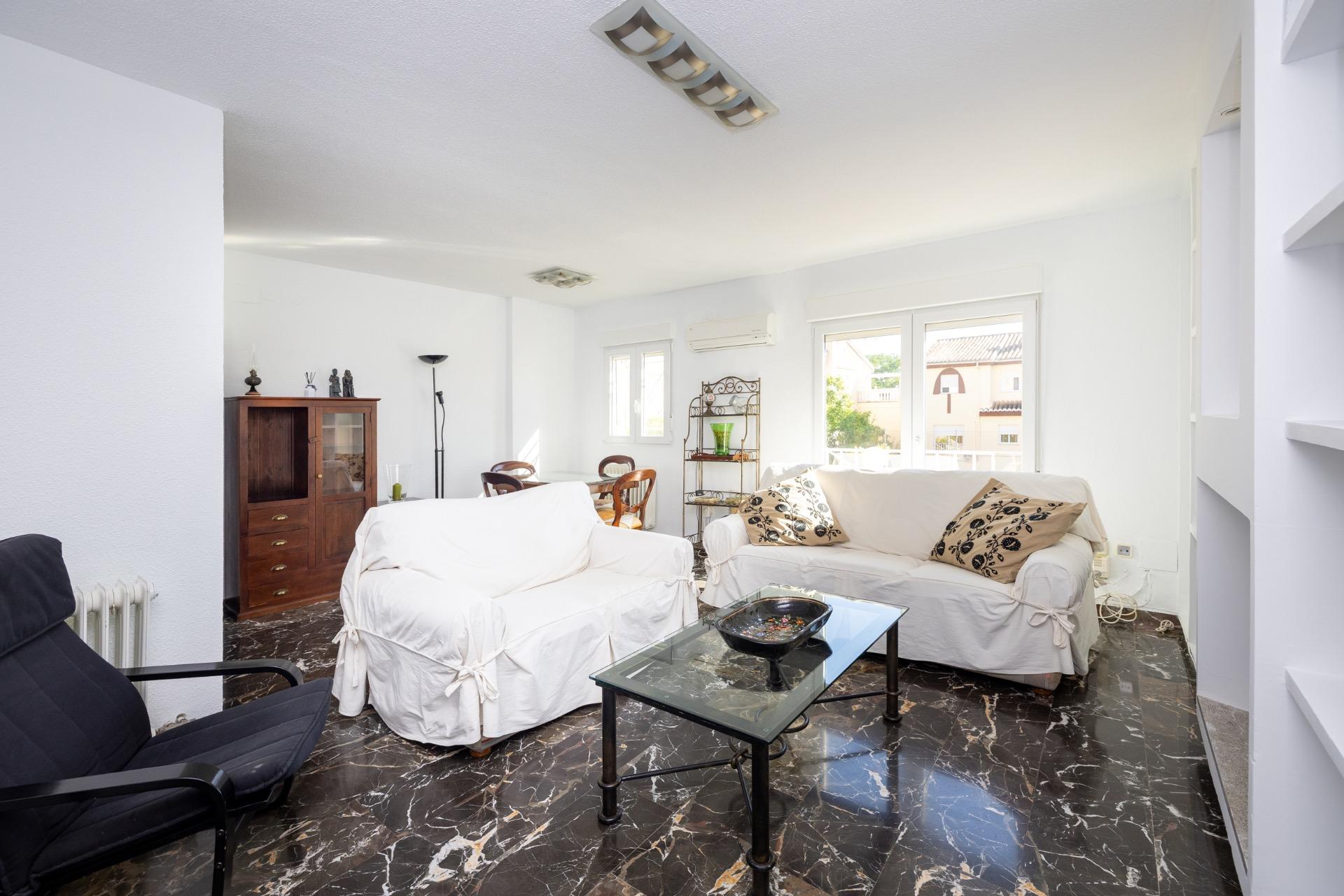 Fantástica vivienda en Loma Linda, vistas panorámicas y zona - foto 17