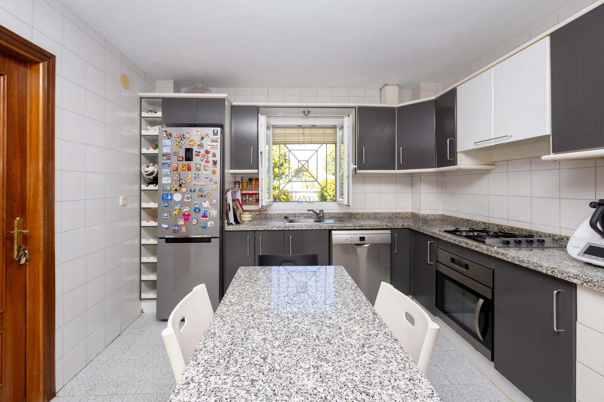 Fantástica vivienda en Loma Linda, vistas panorámicas y zona - foto 19