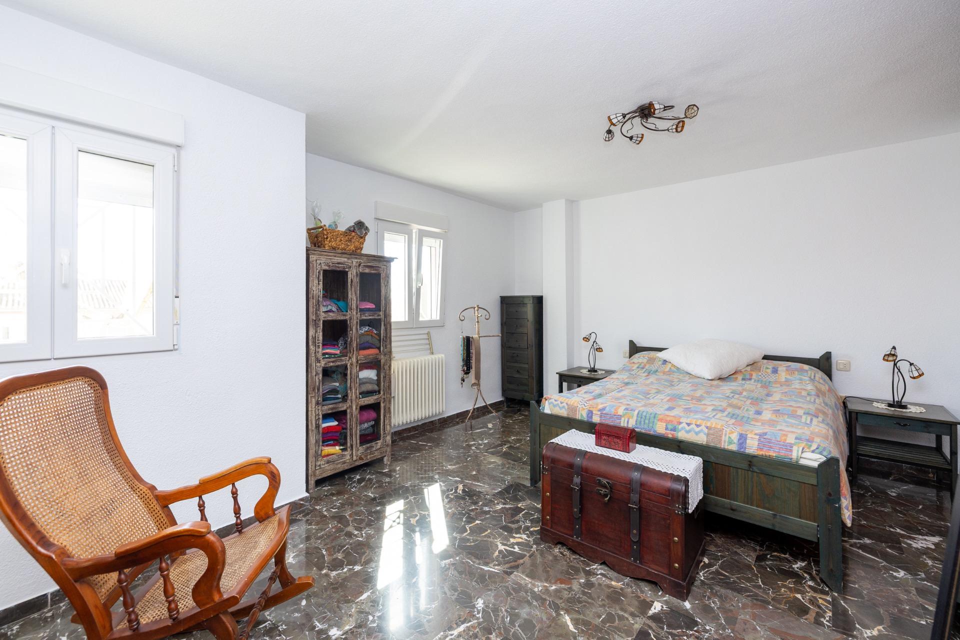 Fantástica vivienda en Loma Linda, vistas panorámicas y zona - foto 25