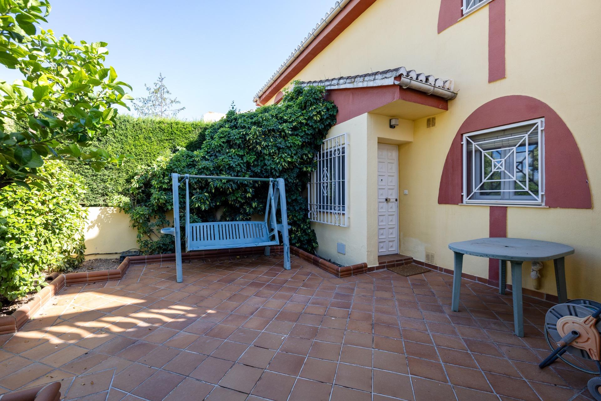 Fantástica vivienda en Loma Linda, vistas panorámicas y zona - foto 4