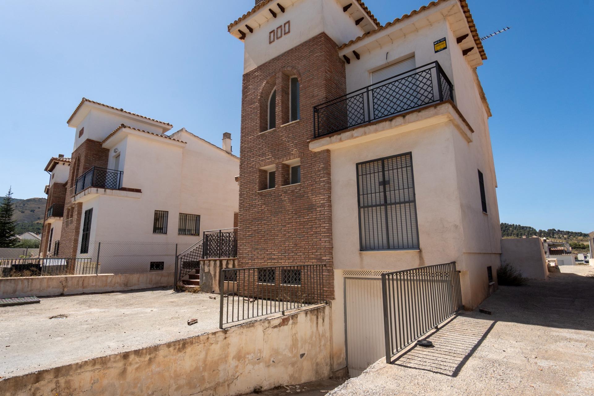 Chalet independiente con piscina en Cañadas del Parque - foto 3