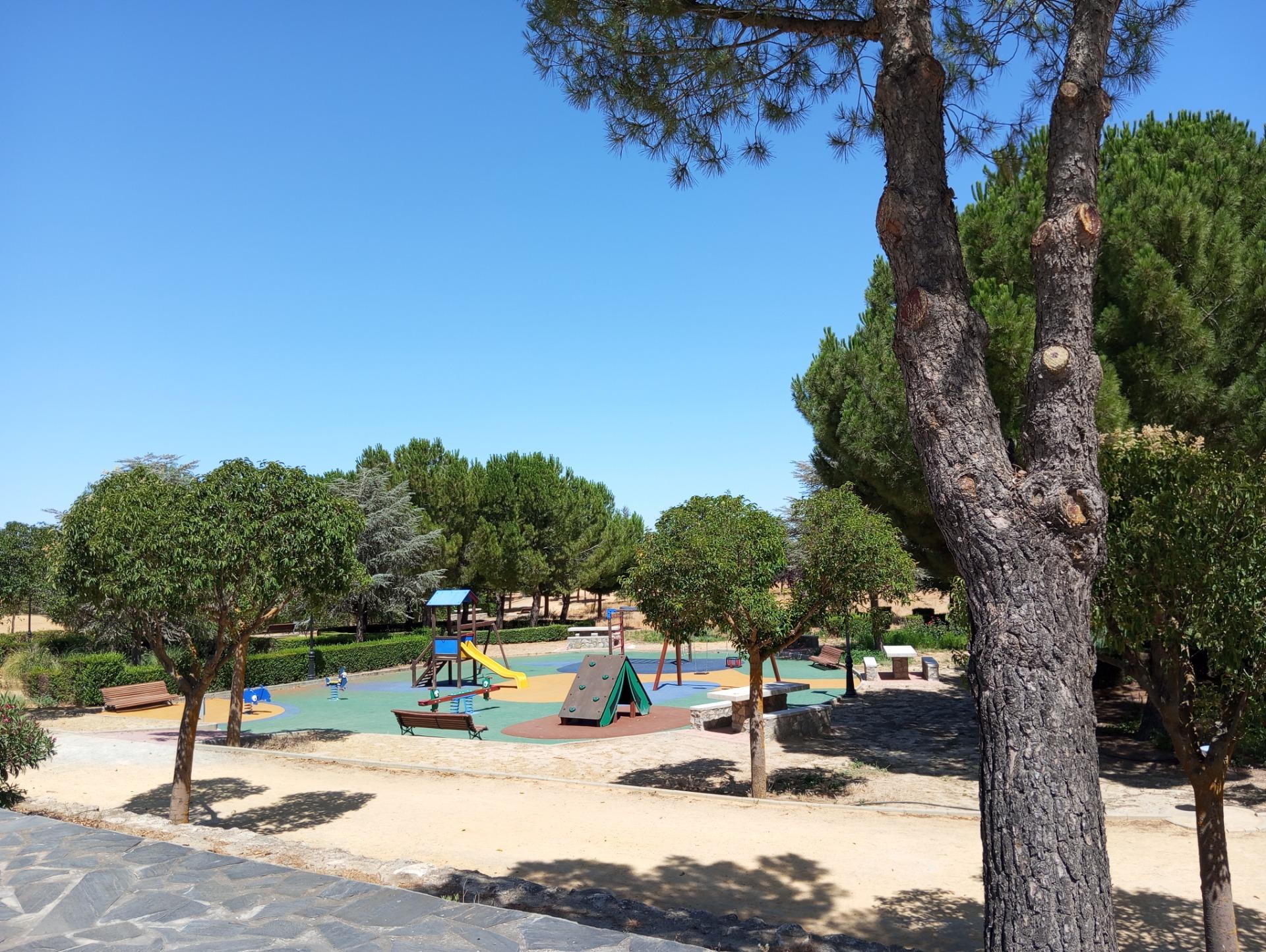 Chalet independiente con piscina en Cañadas del Parque - foto 26