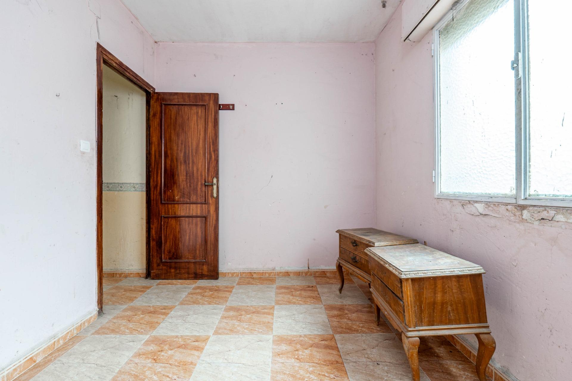 SE VENDE CASA CON UNA PARCELA DE 461 m2 (EN EL CENTRO DE LOS - foto 13
