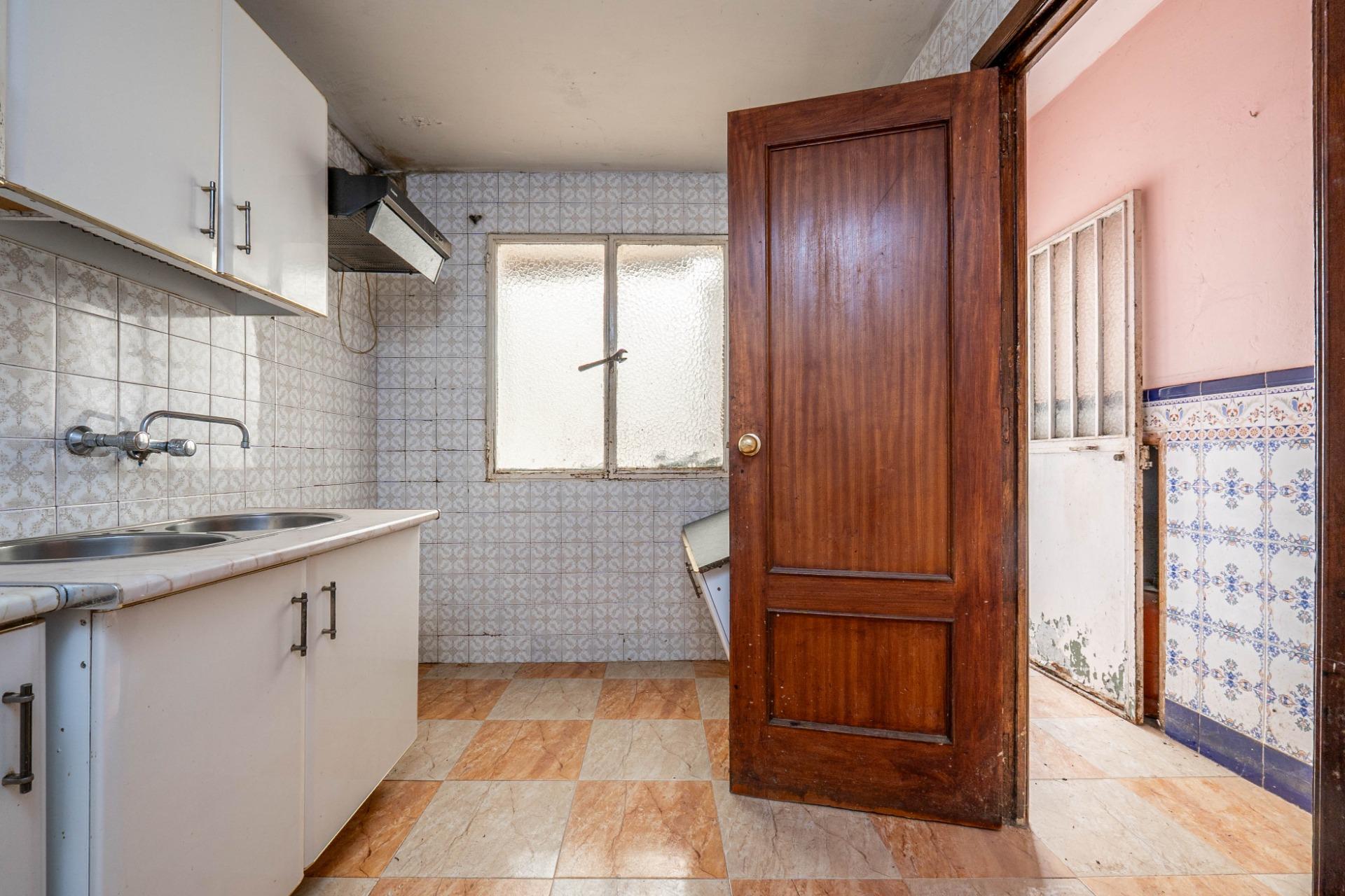 SE VENDE CASA CON UNA PARCELA DE 461 m2 (EN EL CENTRO DE LOS - foto 17
