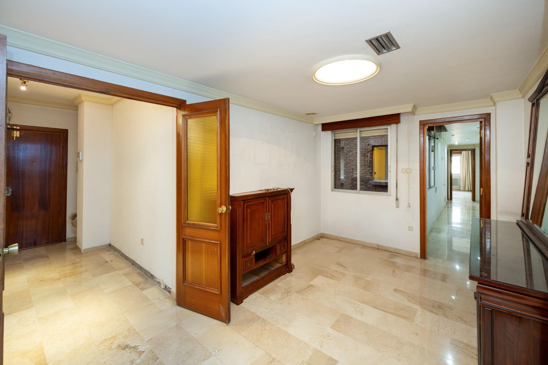 TU NUEVO PISO EN ALHAMAR TE ESTA ESPERANDO - foto 6