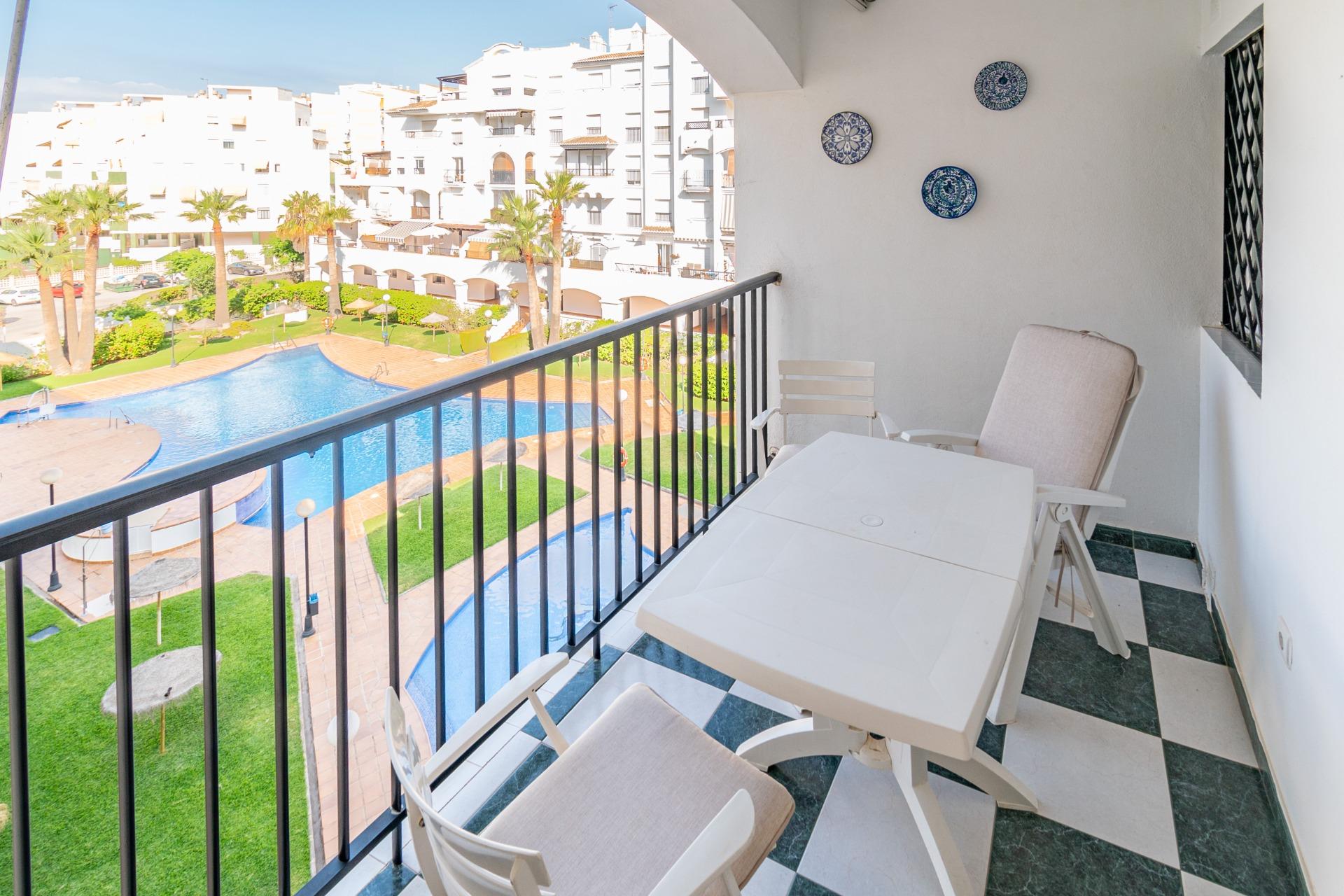 SALOBREÑA-PISO JUNTO A LA PLAYA. TRES DORMITORIOS,DOS BAÑOS  - foto 25