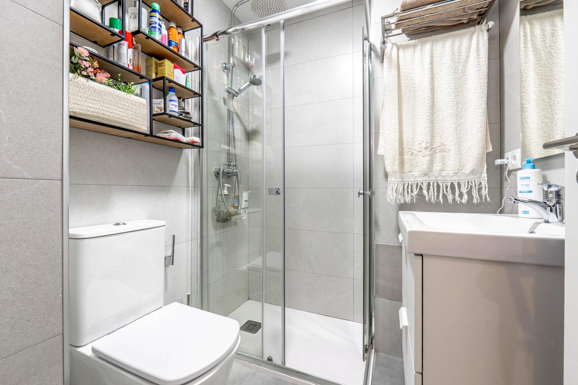 Piso boutique para entrar a vivir de 3 dormitorios y 2 baños - foto 24