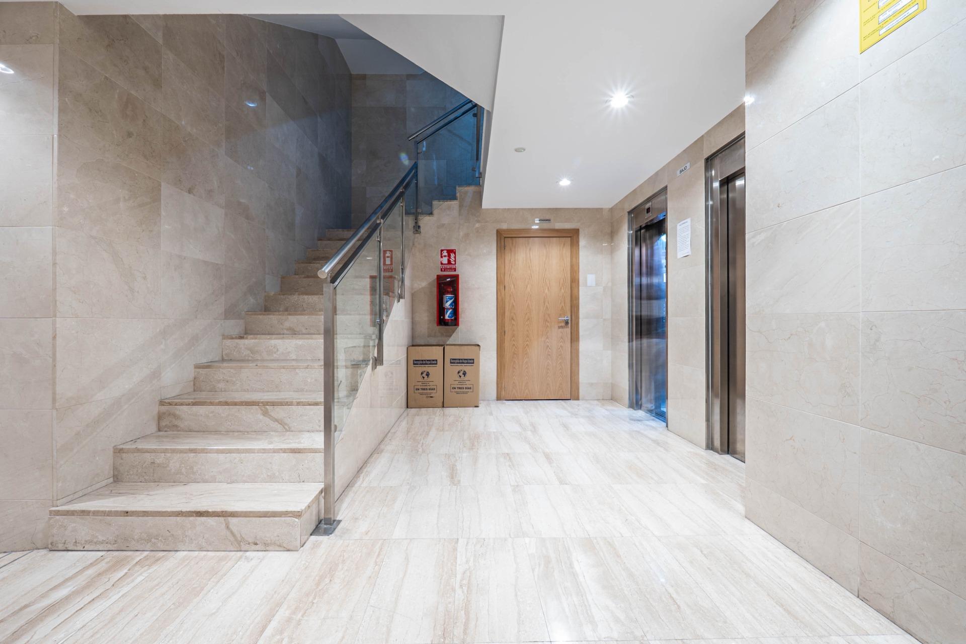 Piso boutique para entrar a vivir de 3 dormitorios y 2 baños - foto 9