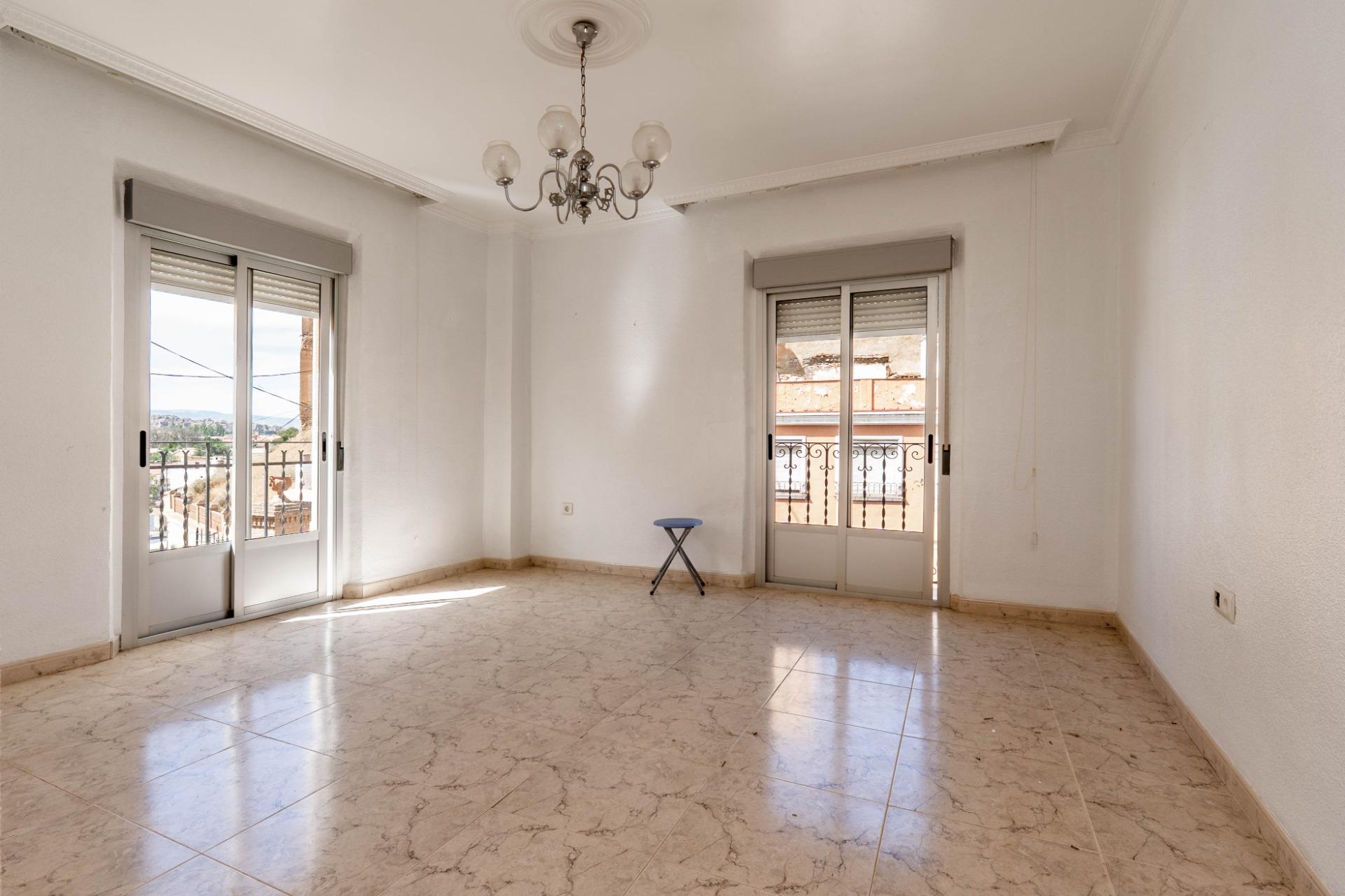 Edificio en Venta en Guadix - Oportunidad de Inversión - foto 15