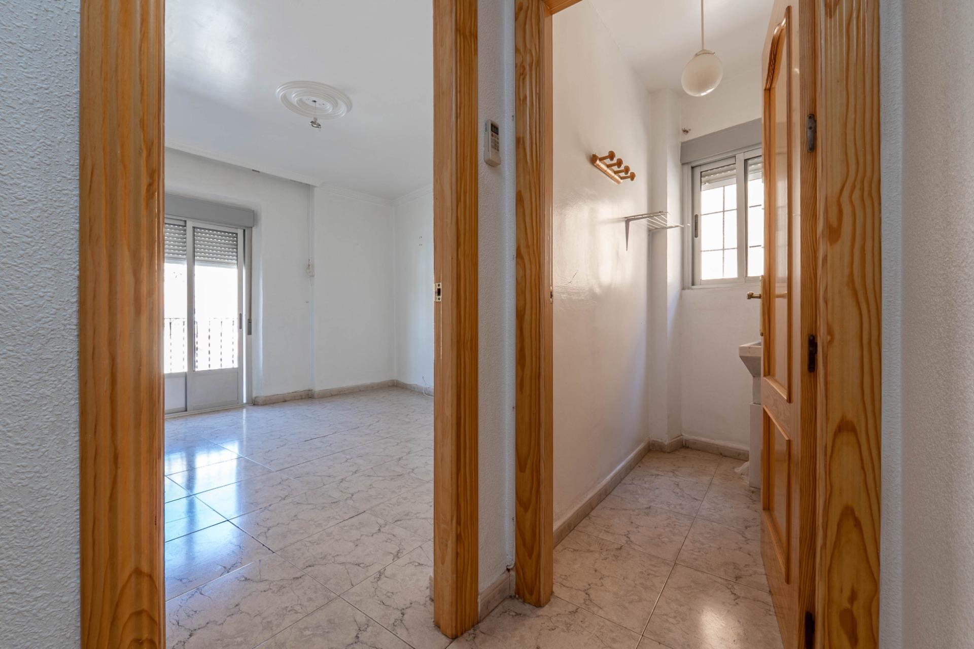 Edificio en Venta en Guadix - Oportunidad de Inversión - foto 7