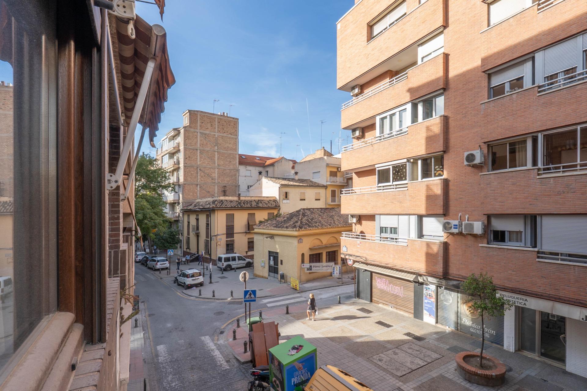 ¿Quieres vivir en el centro con todas las comodidades? - foto 6