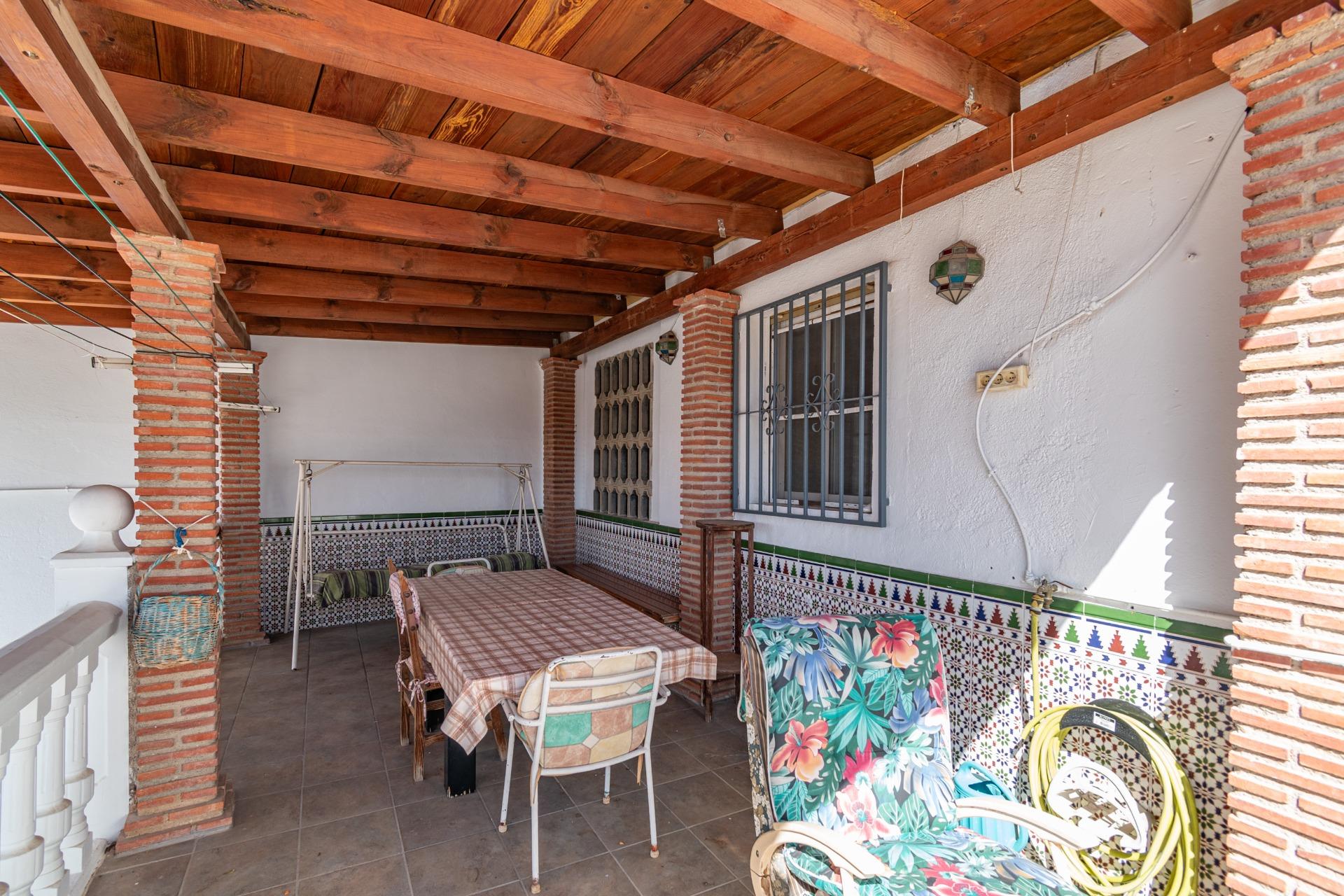 Gran Casa en Esquina en Atarfe – 4 Dormitorios, Piscina, Gar - foto 45