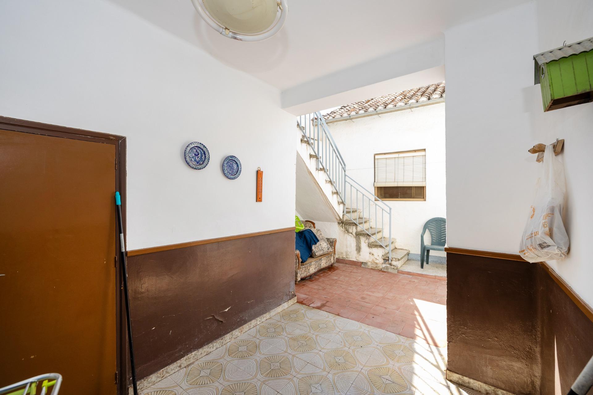 Barrio de Monachil--Casa con 3 viviendas independientes en u - foto 20