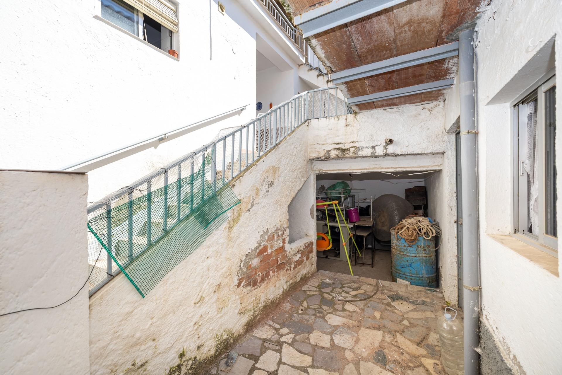 Barrio de Monachil--Casa con 3 viviendas independientes en u - foto 36