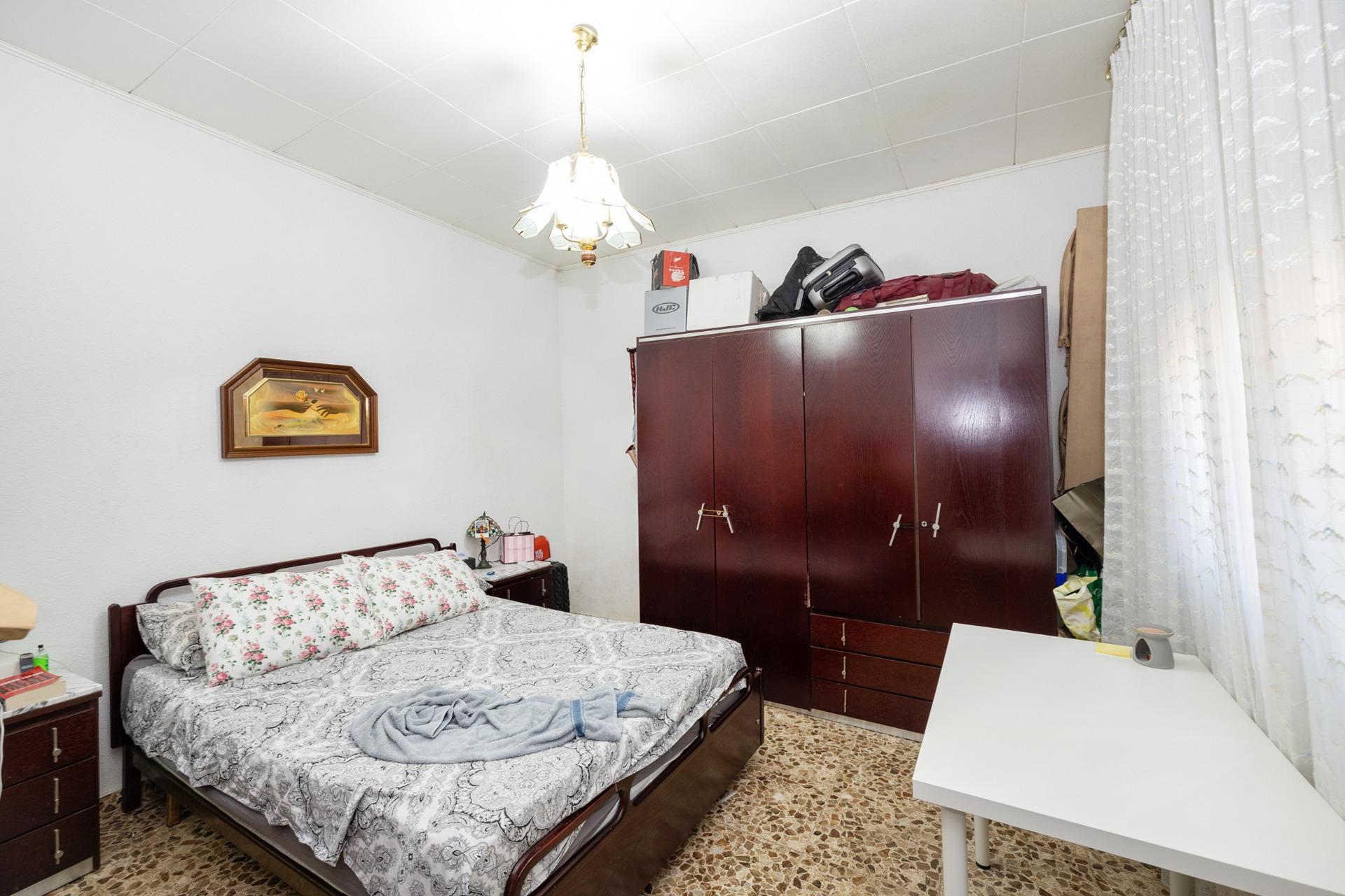 Barrio de Monachil--Casa con 3 viviendas independientes en u - foto 7