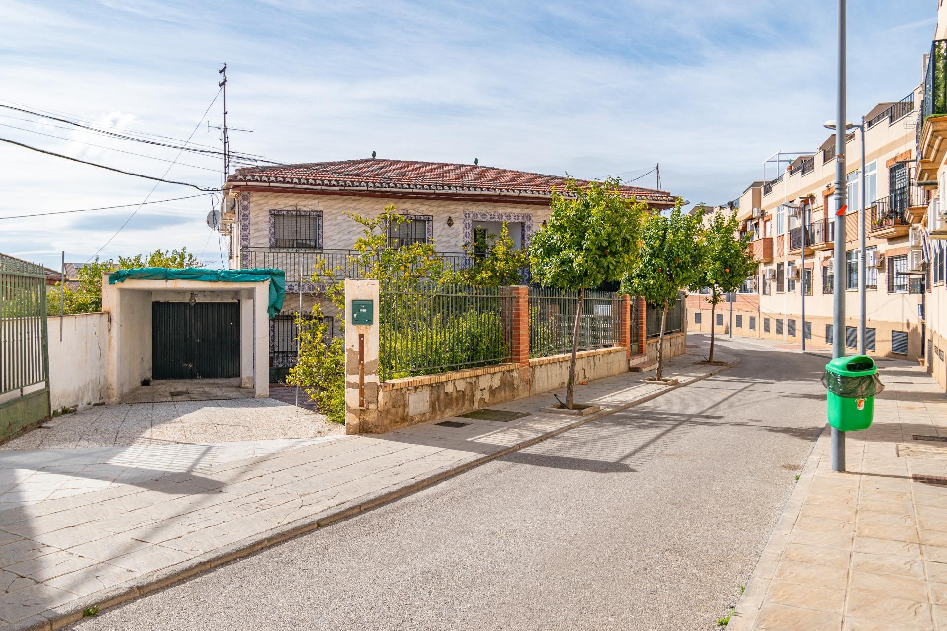 AMPLIA VIVIENDA EN AMBROZ CON GRAN PARCELA - foto 4