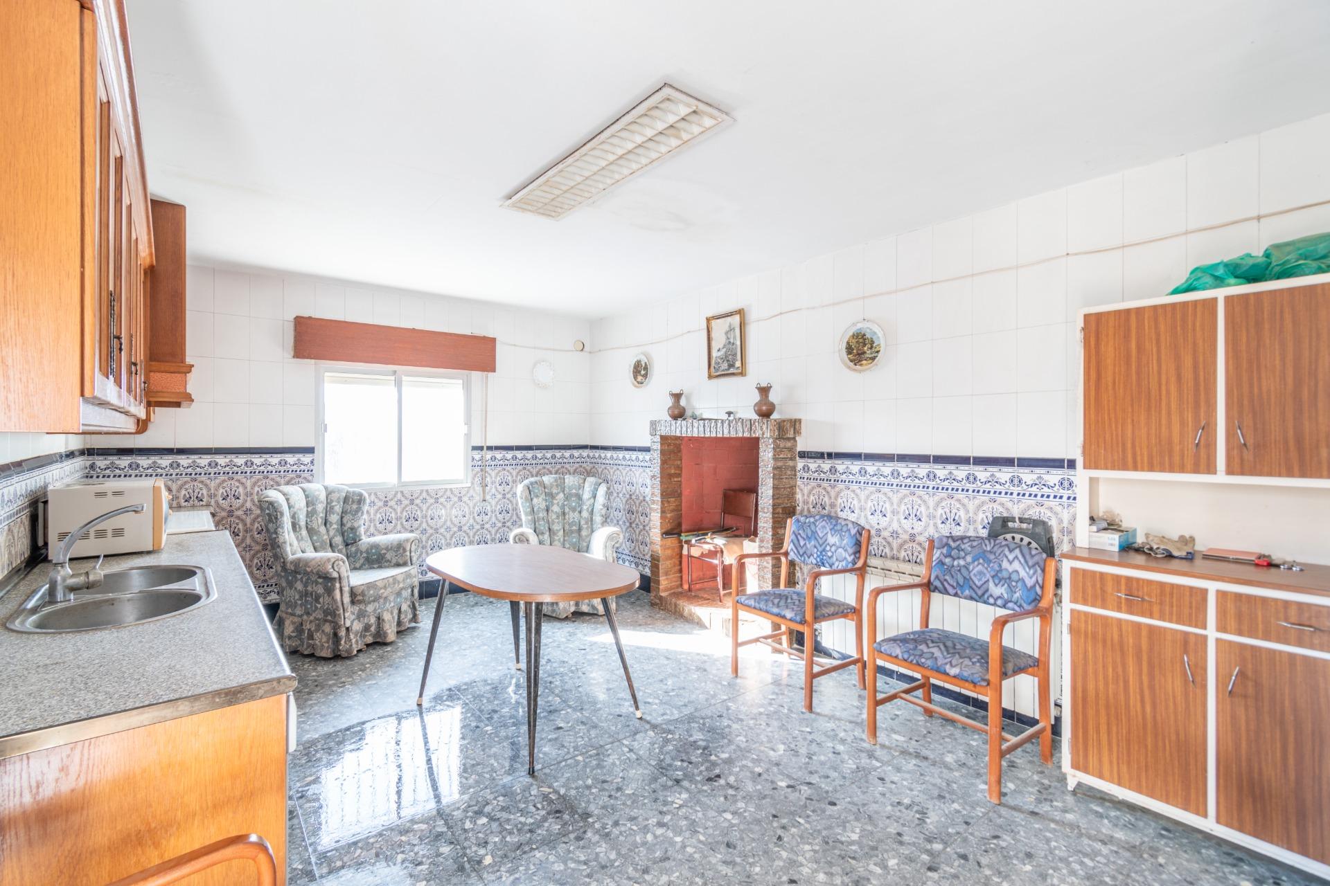 AMPLIA VIVIENDA EN AMBROZ CON GRAN PARCELA - foto 32