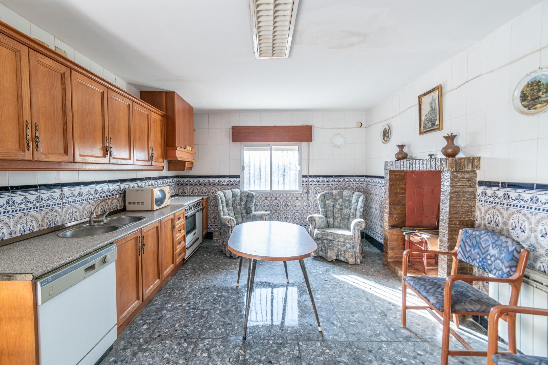 AMPLIA VIVIENDA EN AMBROZ CON GRAN PARCELA - foto 33
