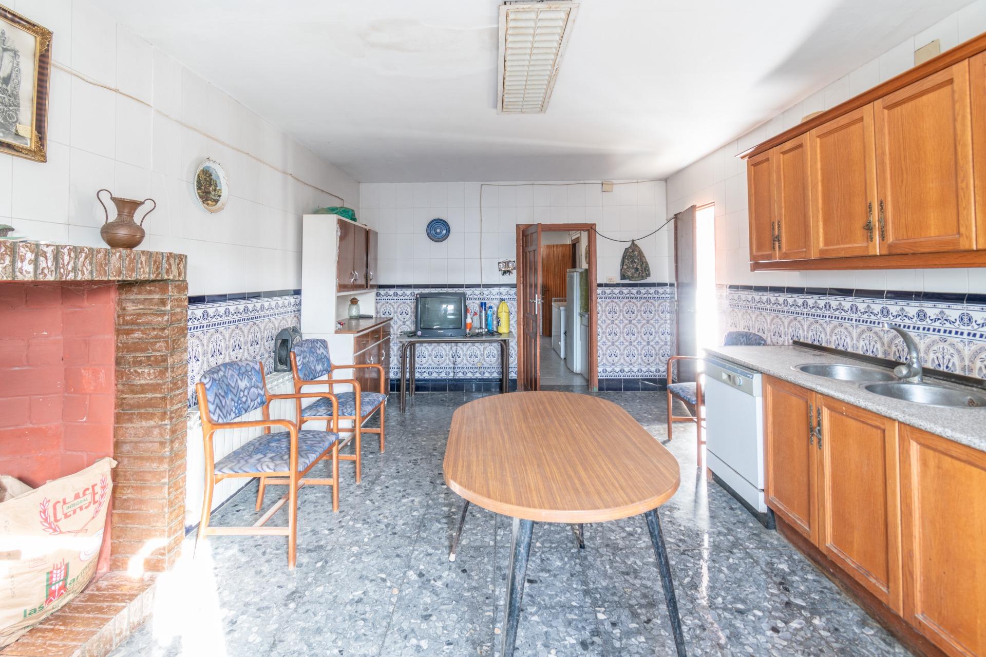 AMPLIA VIVIENDA EN AMBROZ CON GRAN PARCELA - foto 34