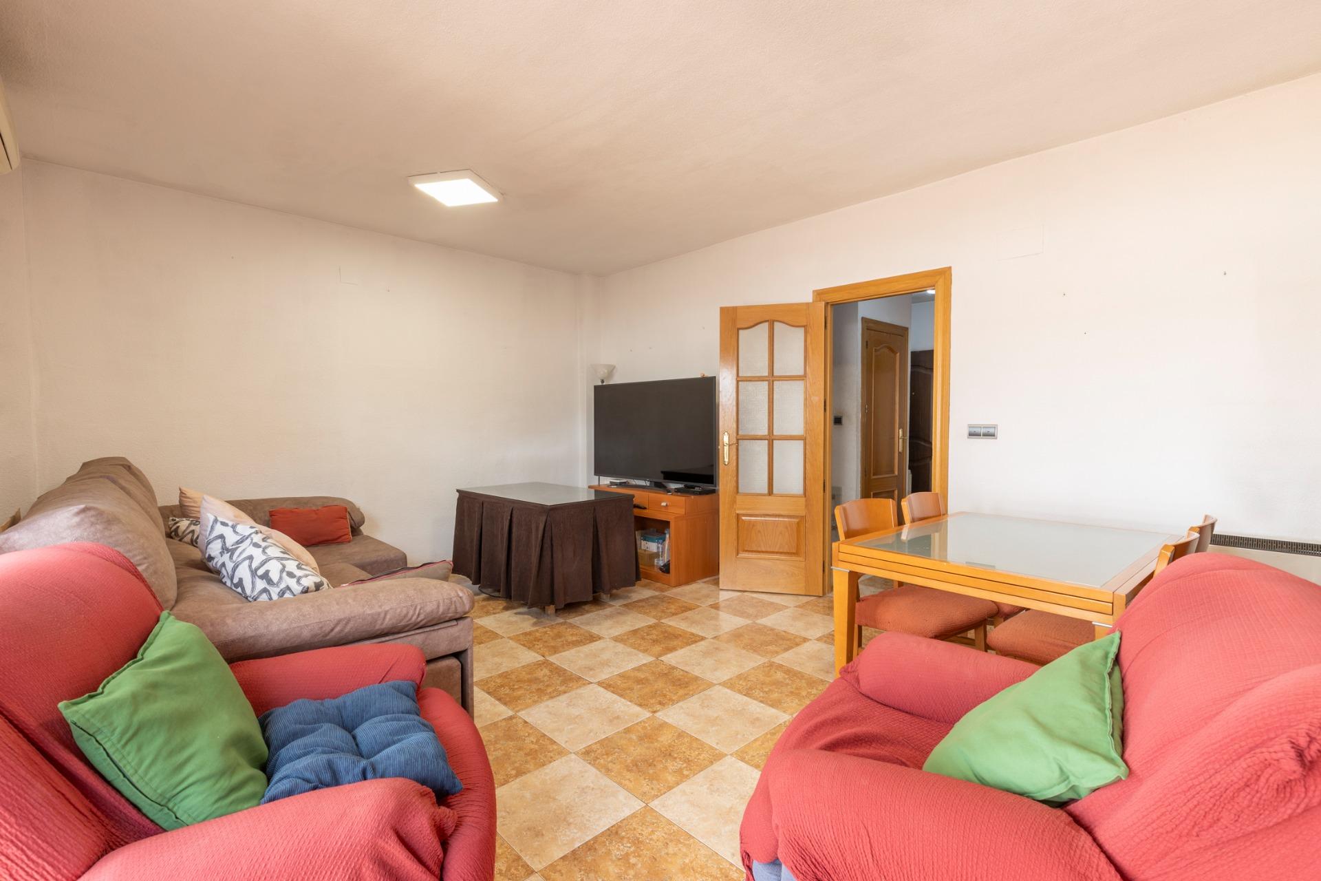 OPORTUNIDAD EN VENTA DE CASA ADOSADA DE TRES DORMITORIOS EN  - foto 17