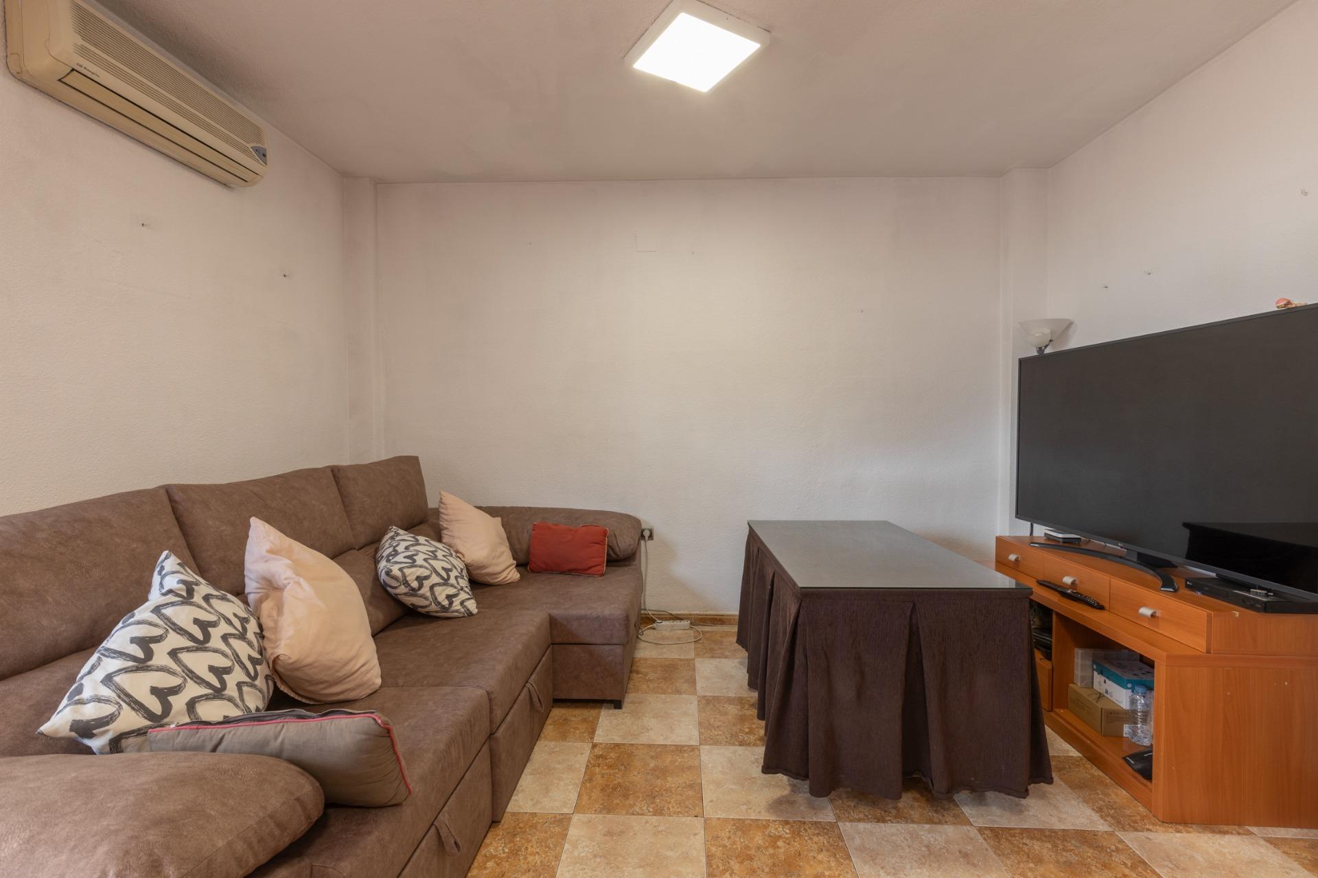 OPORTUNIDAD EN VENTA DE CASA ADOSADA DE TRES DORMITORIOS EN  - foto 18