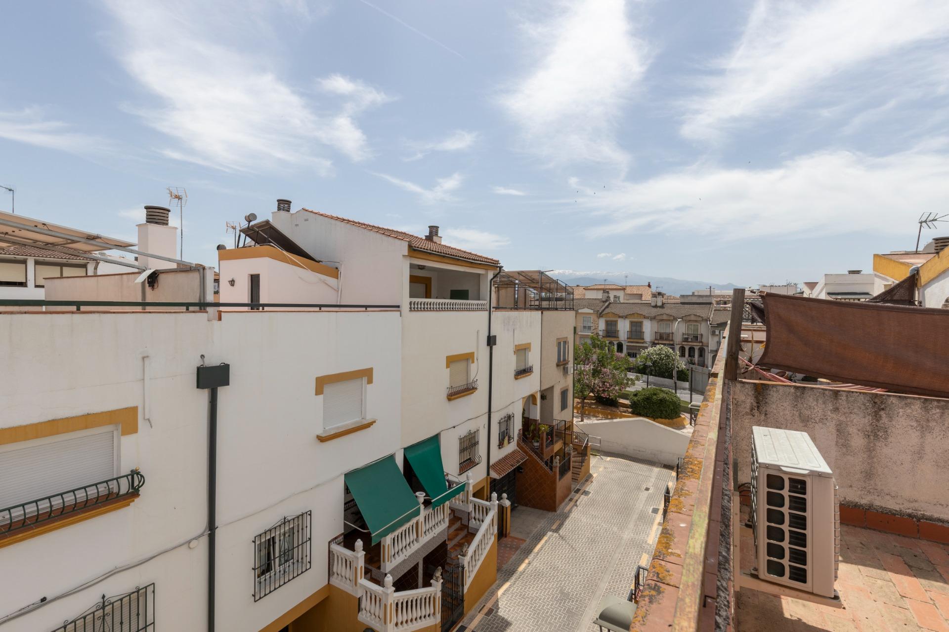 OPORTUNIDAD EN VENTA DE CASA ADOSADA DE TRES DORMITORIOS EN  - foto 35