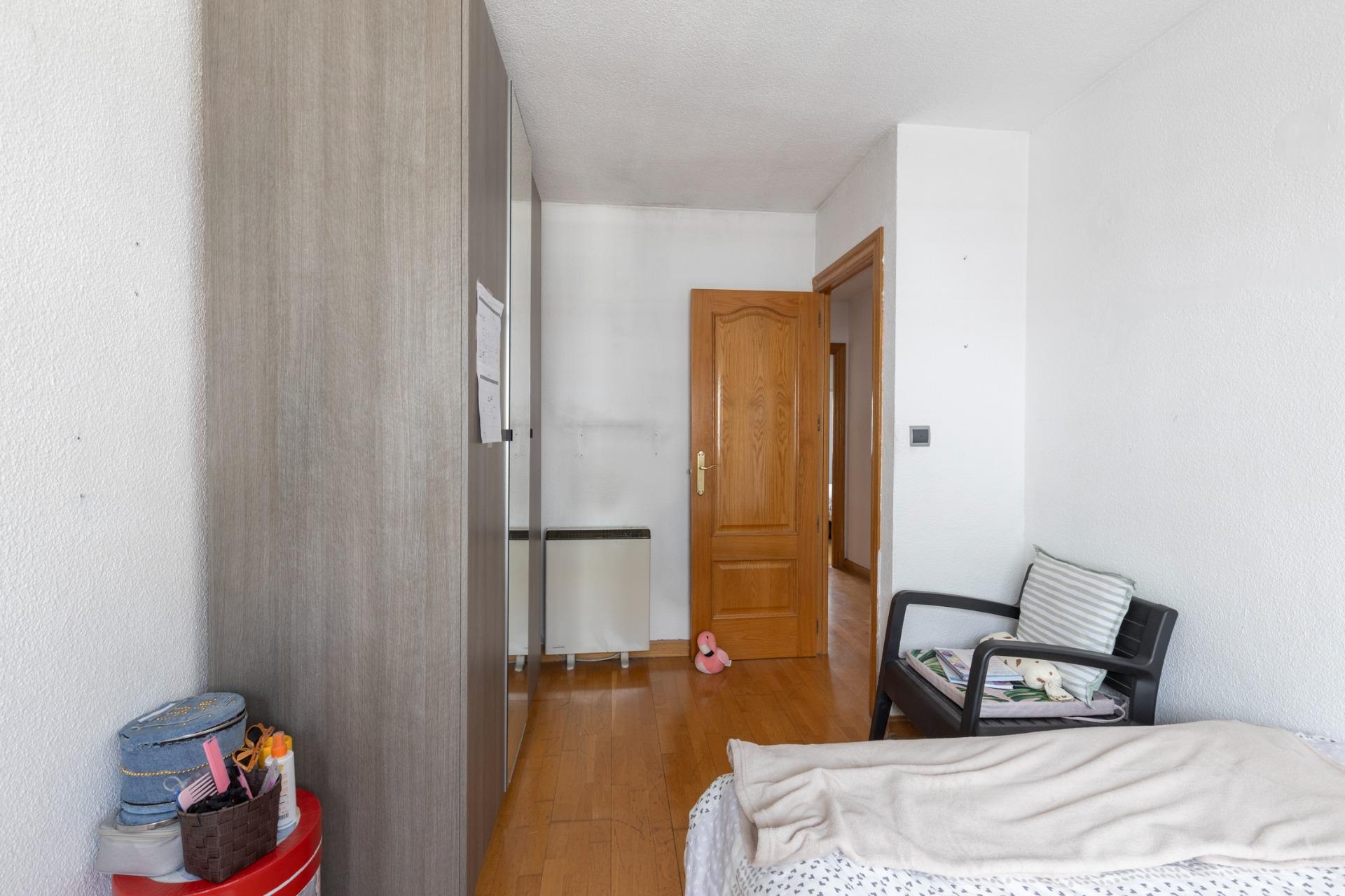 OPORTUNIDAD EN VENTA DE CASA ADOSADA DE TRES DORMITORIOS EN  - foto 42