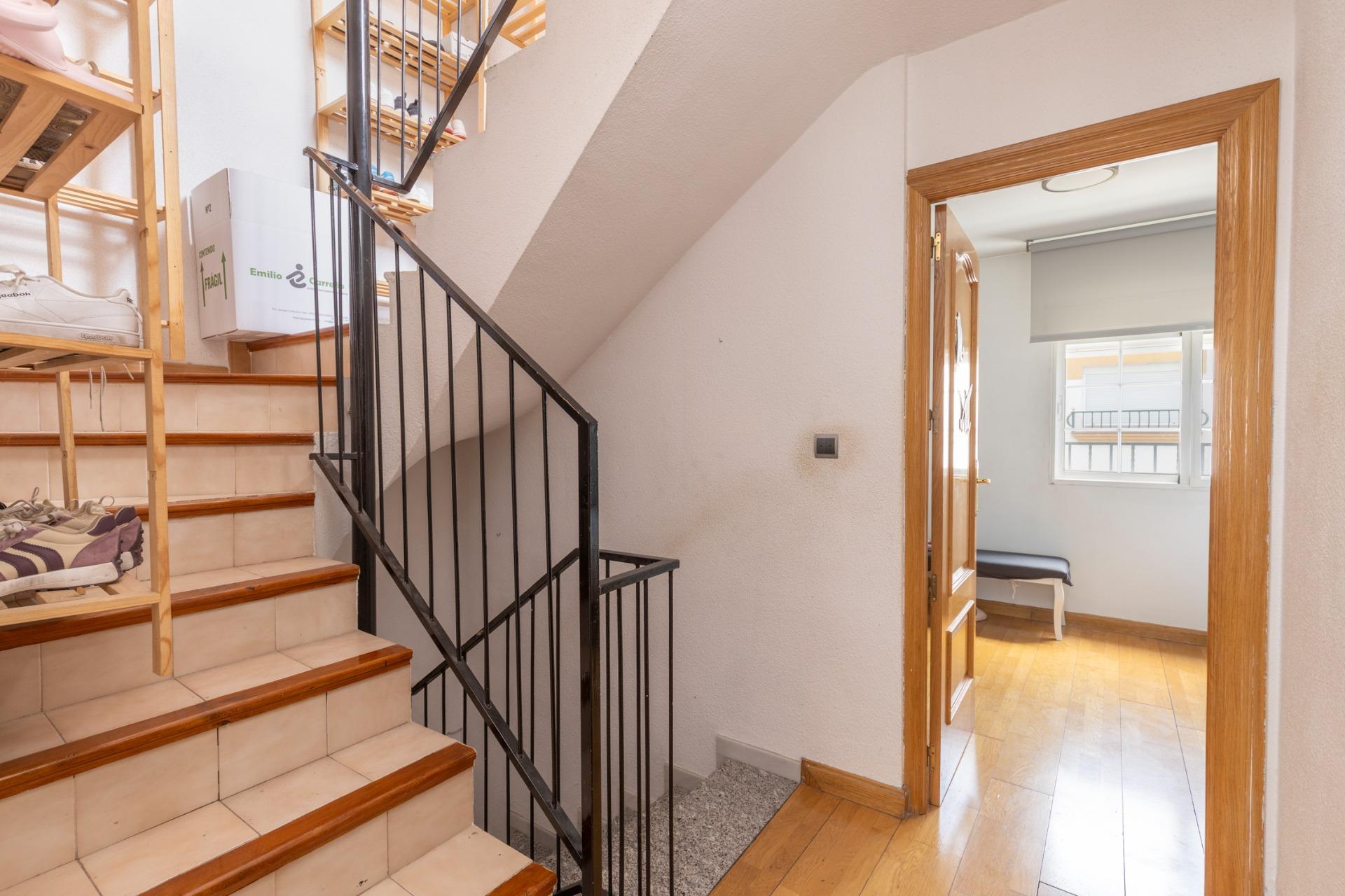 OPORTUNIDAD EN VENTA DE CASA ADOSADA DE TRES DORMITORIOS EN  - foto 47