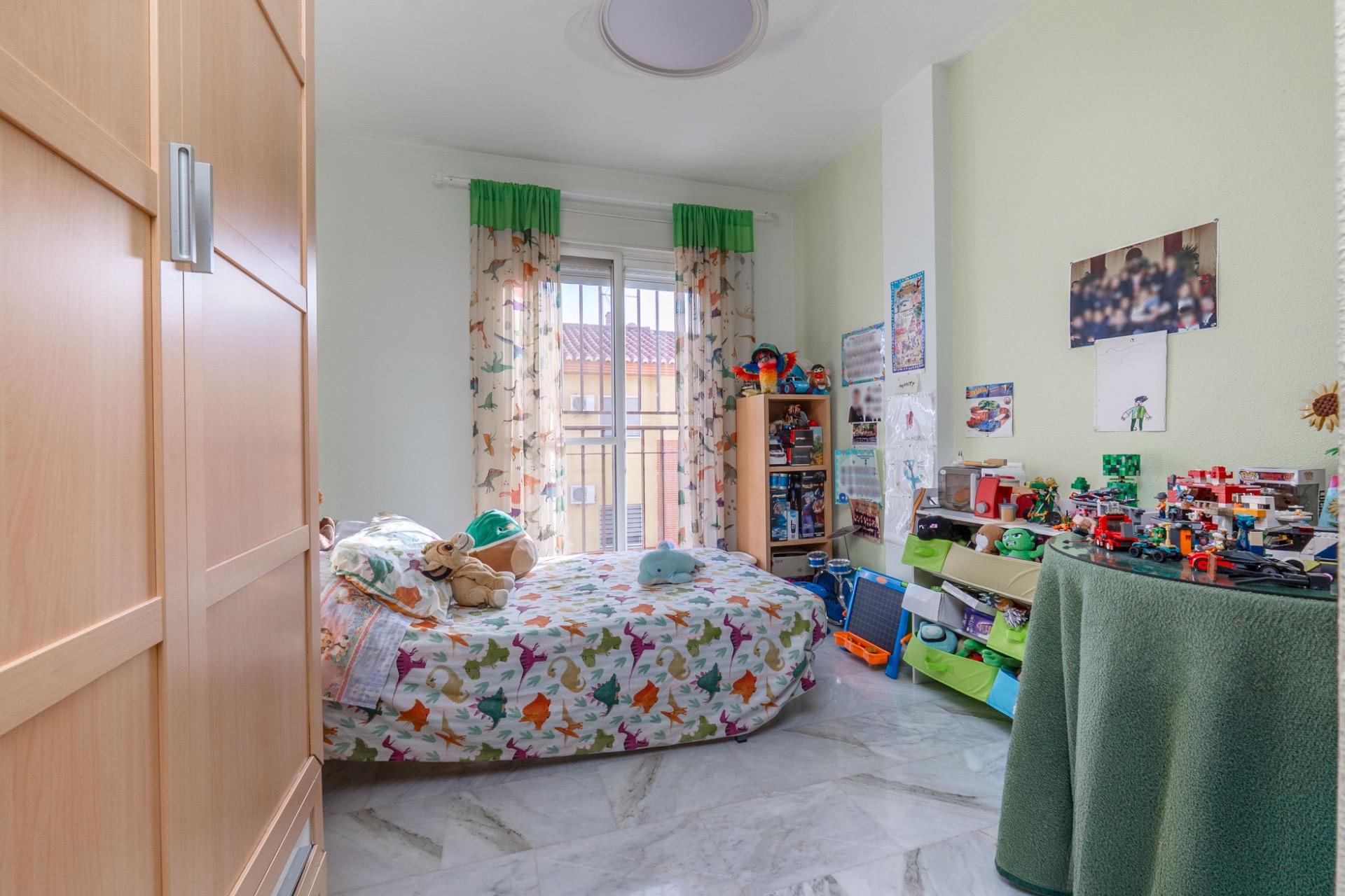¡MAGNIFICA CASA UNIFAMILIAR ADOSADA EN LOMALINDA, OGIJARES! - foto 19