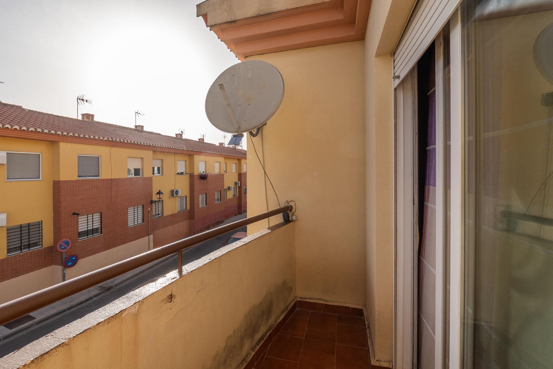 ¡MAGNIFICA CASA UNIFAMILIAR ADOSADA EN LOMALINDA, OGIJARES! - foto 27