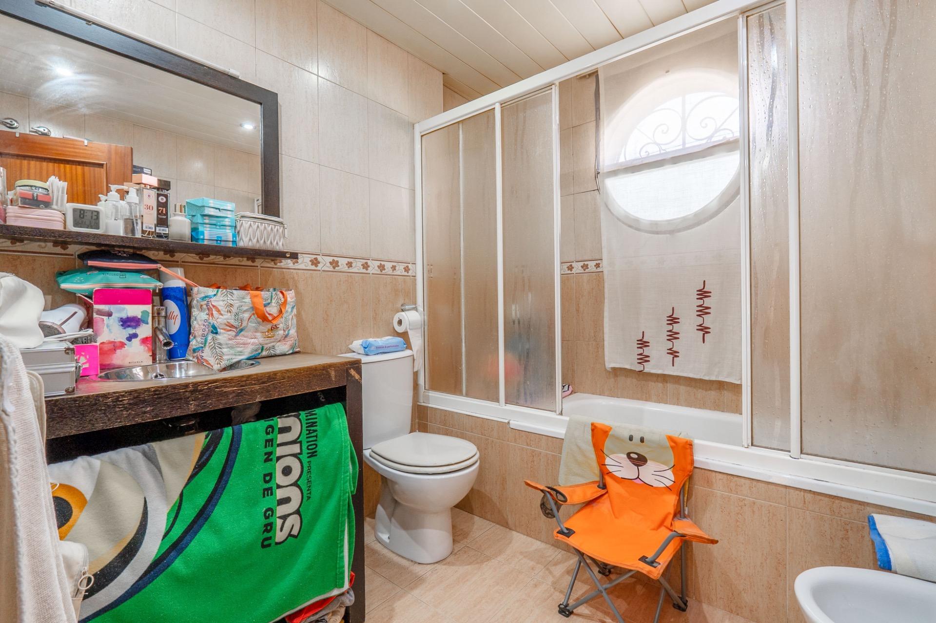 ¡MAGNIFICA CASA UNIFAMILIAR ADOSADA EN LOMALINDA, OGIJARES! - foto 36