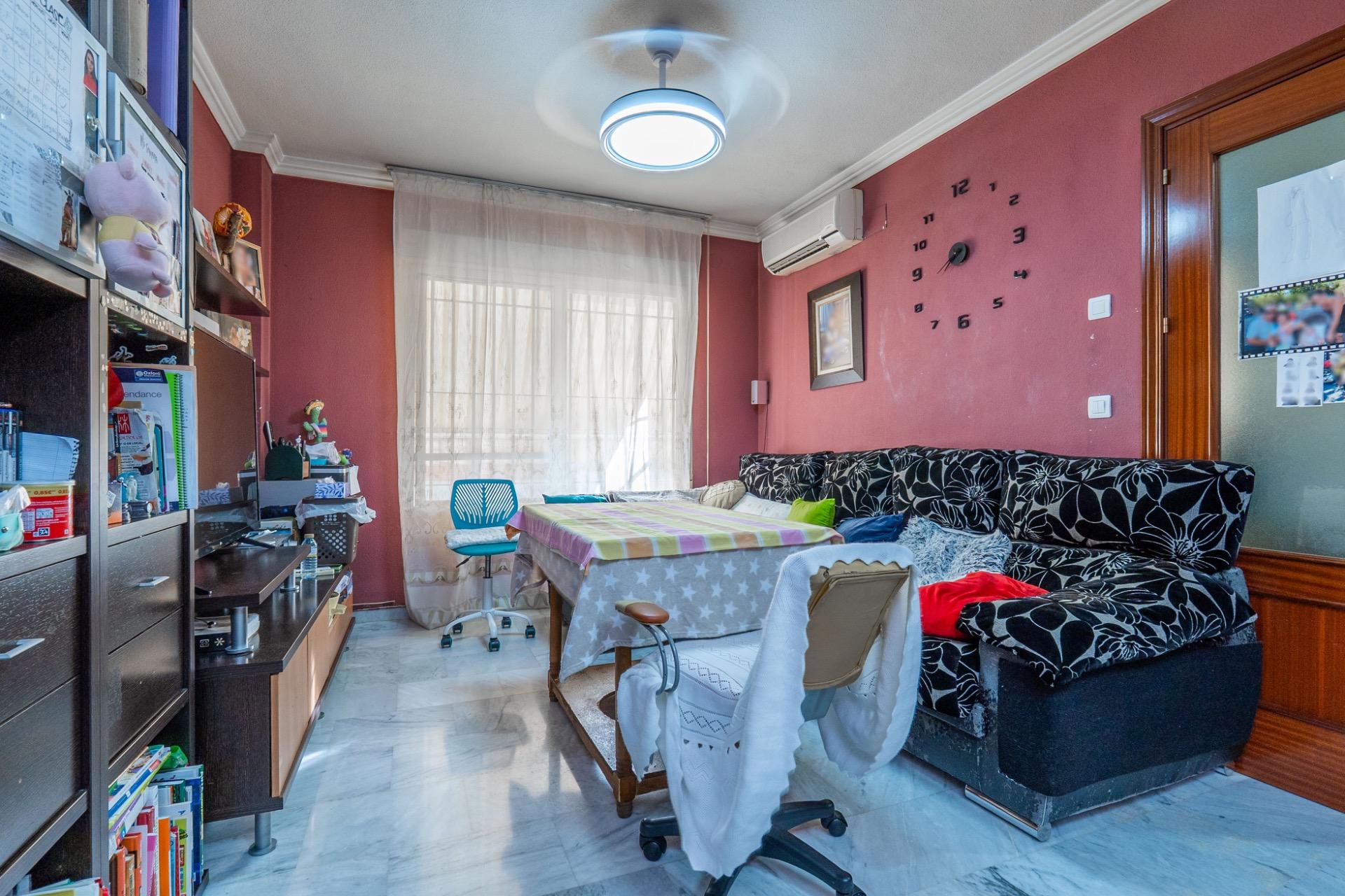 ¡MAGNIFICA CASA UNIFAMILIAR ADOSADA EN LOMALINDA, OGIJARES! - foto 9