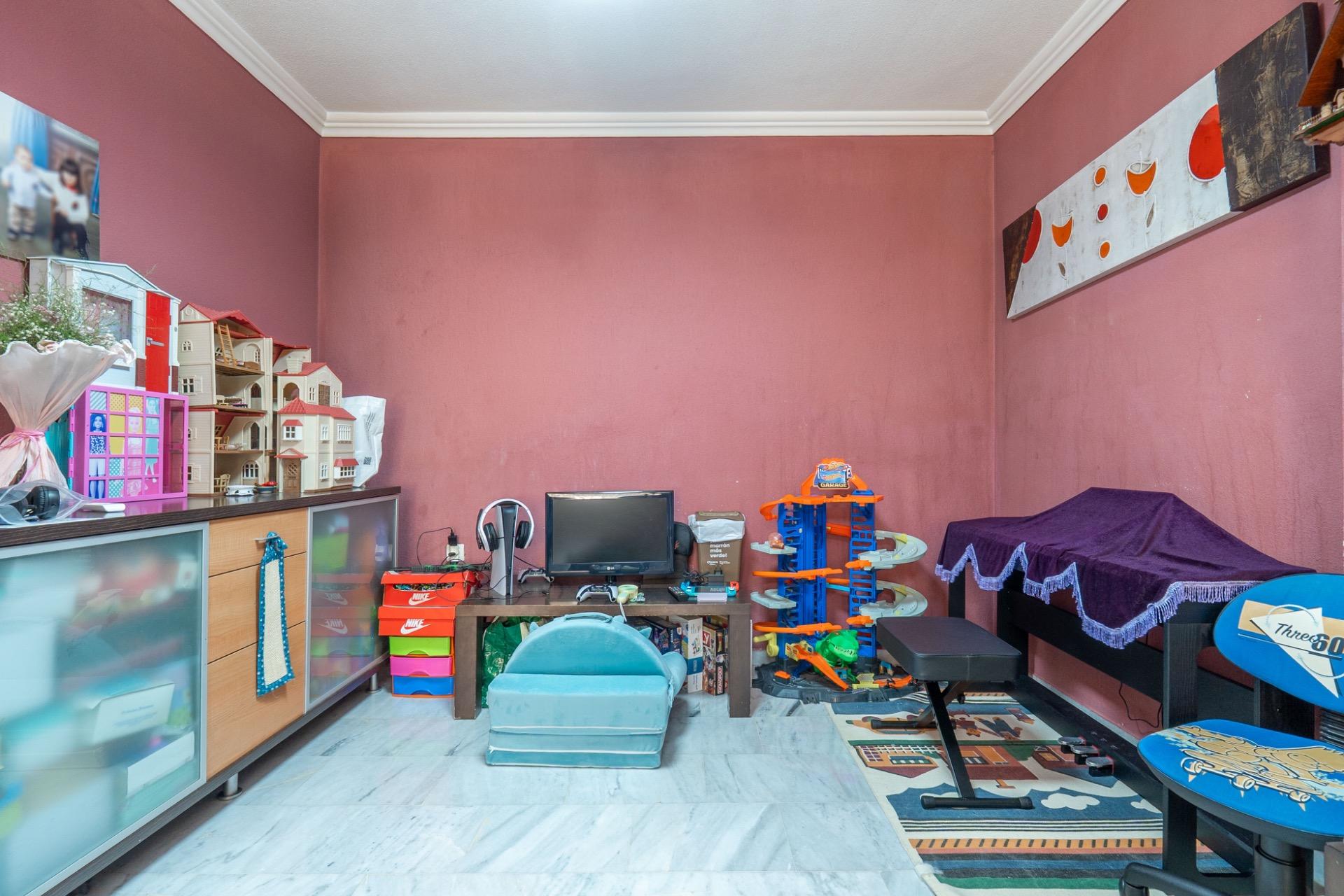 ¡MAGNIFICA CASA UNIFAMILIAR ADOSADA EN LOMALINDA, OGIJARES! - foto 10