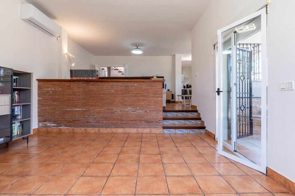 Espectacular casa en Nueva Otura - foto 26
