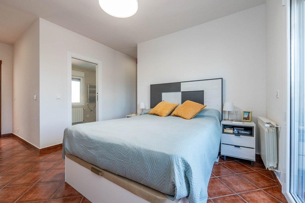 Espectacular casa en Nueva Otura - foto 42