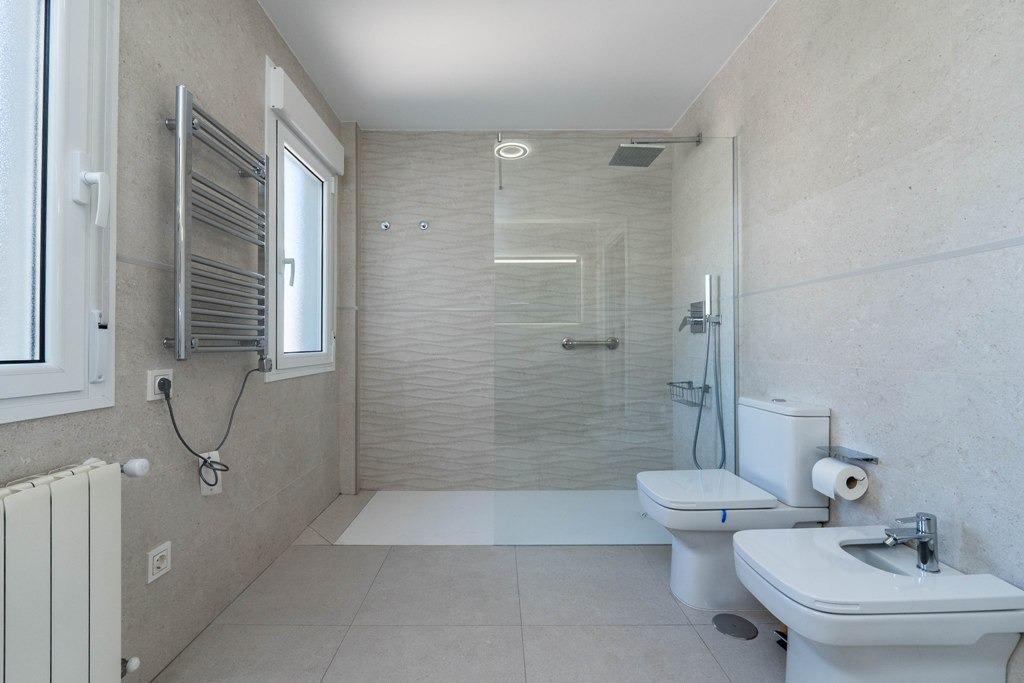Espectacular casa en Nueva Otura - foto 43