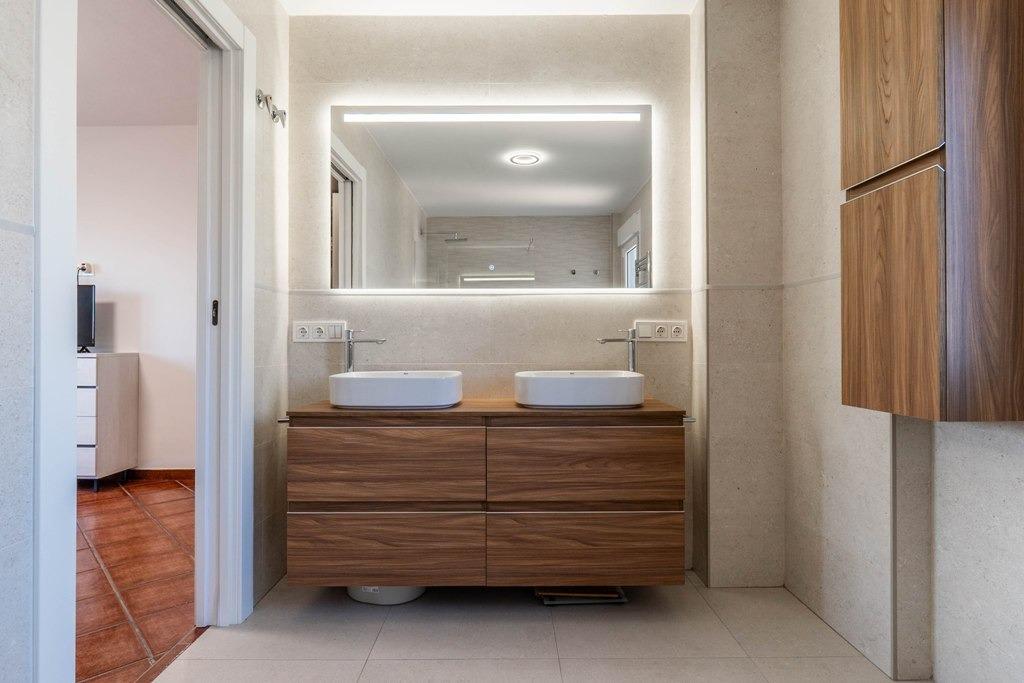 Espectacular casa en Nueva Otura - foto 45