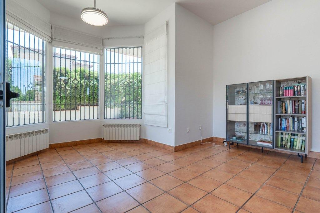 Espectacular casa en Nueva Otura - foto 6