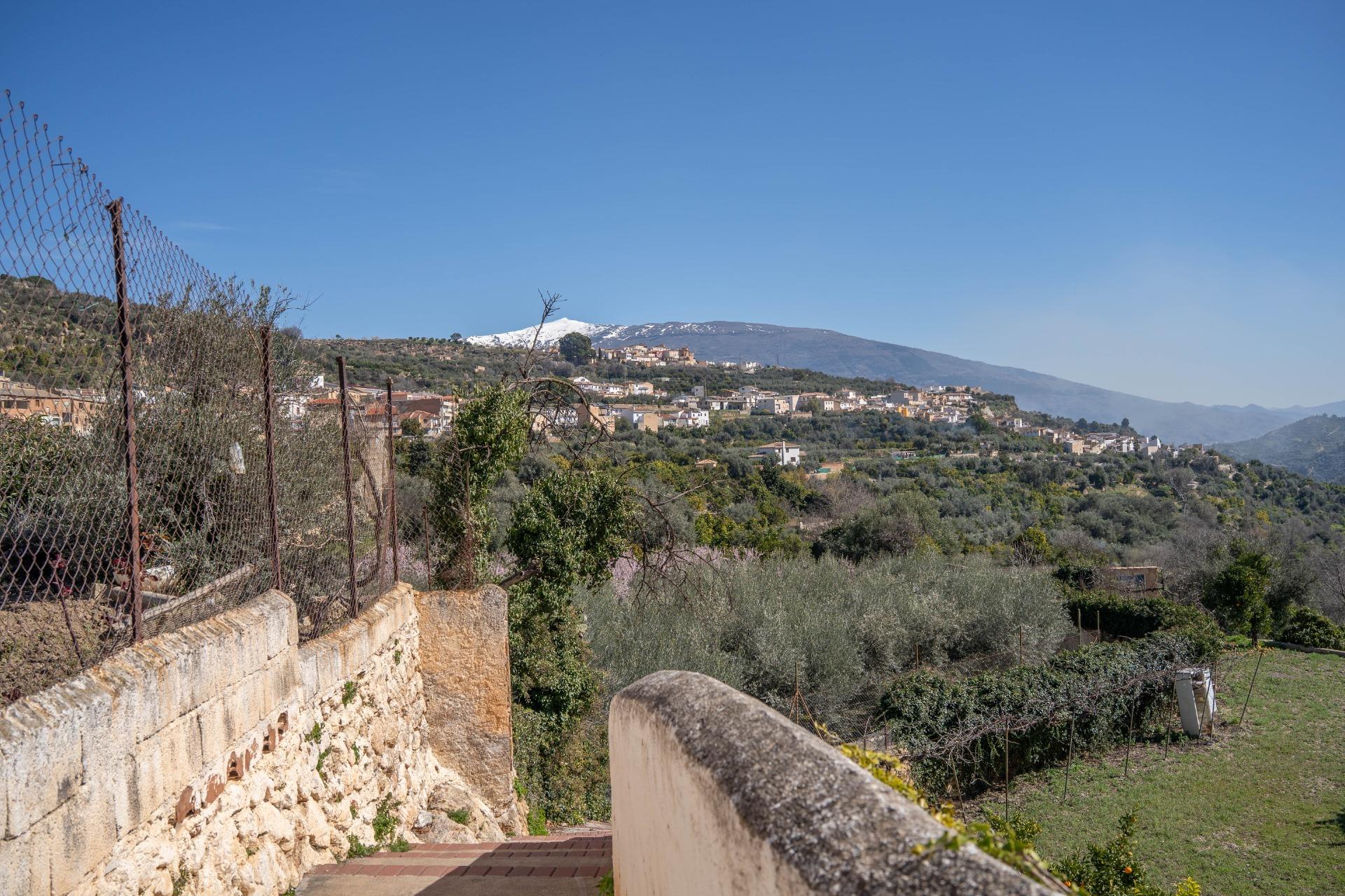 Casa en Albuñuelas con 5 dormitorios y preciosas vistas al V - foto 15
