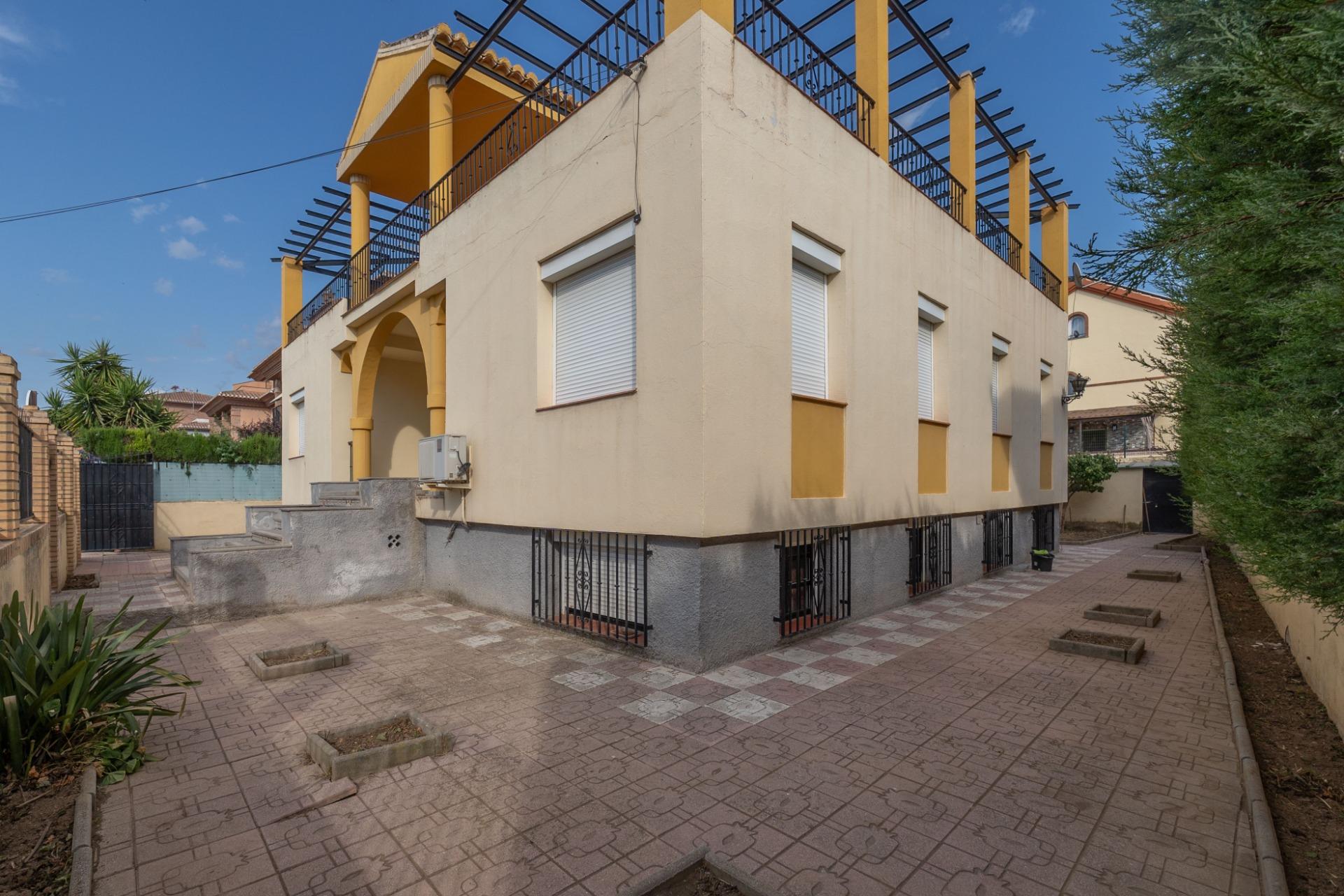 Maravillosa chalet Independiente en Ogijares (Lomalinda) - foto 2