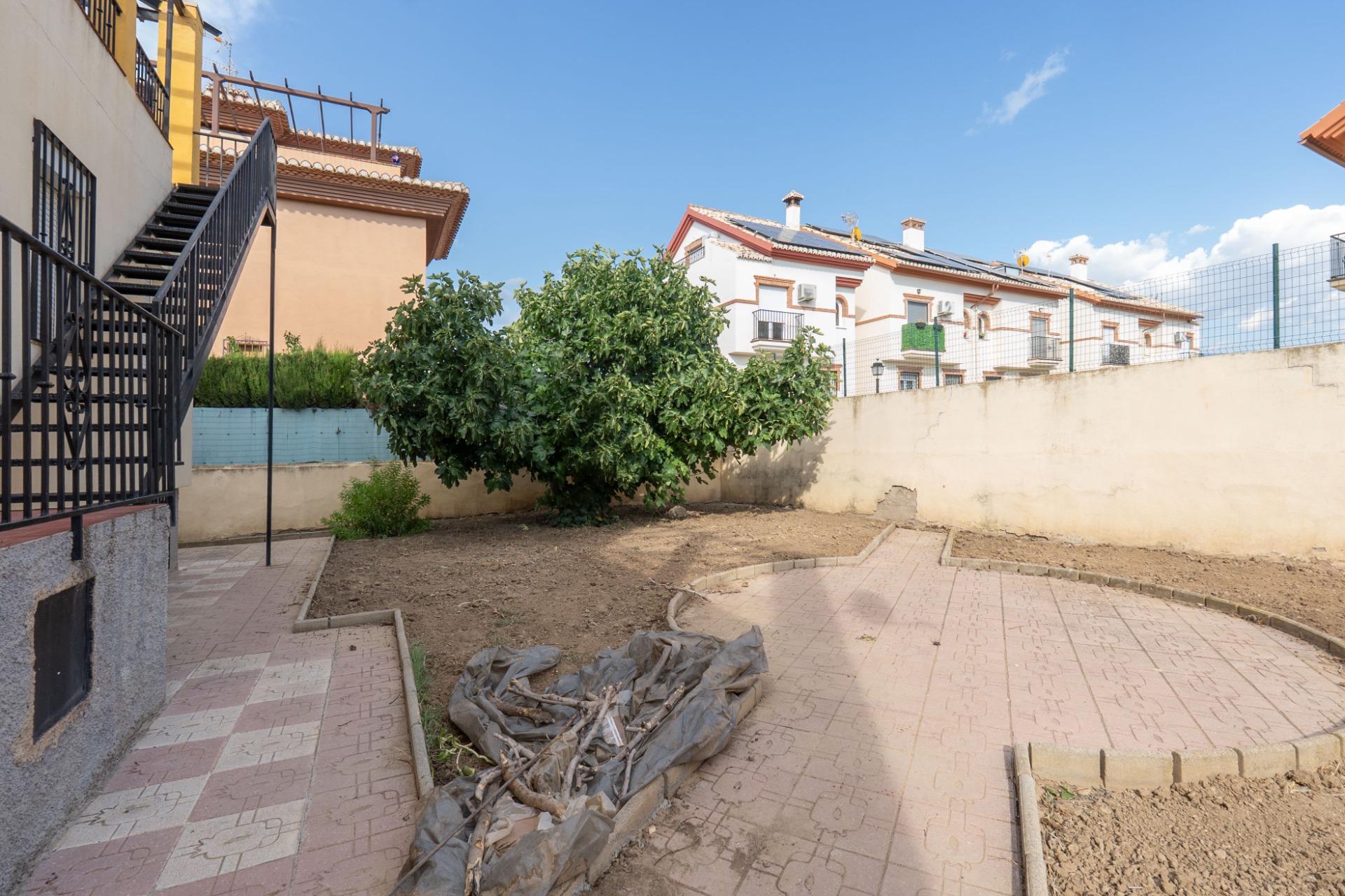 Maravillosa chalet Independiente en Ogijares (Lomalinda) - foto 4