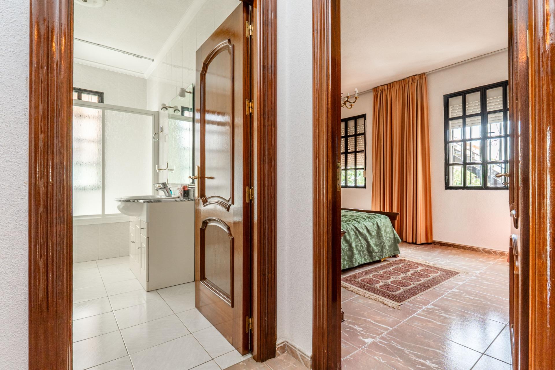 Maravillosa chalet Independiente en Ogijares (Lomalinda) - foto 41