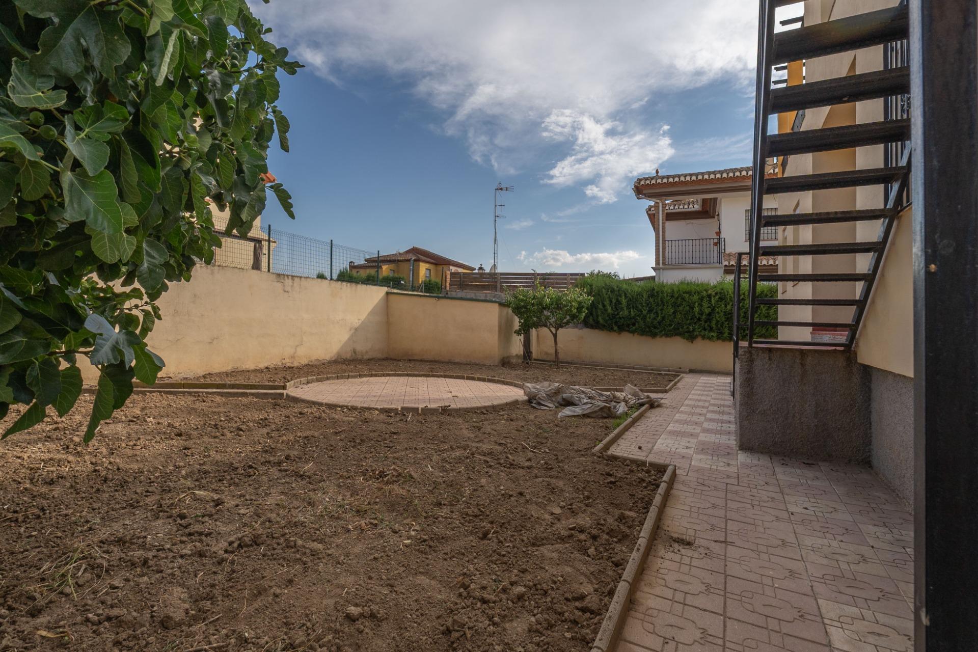 Maravillosa chalet Independiente en Ogijares (Lomalinda) - foto 9