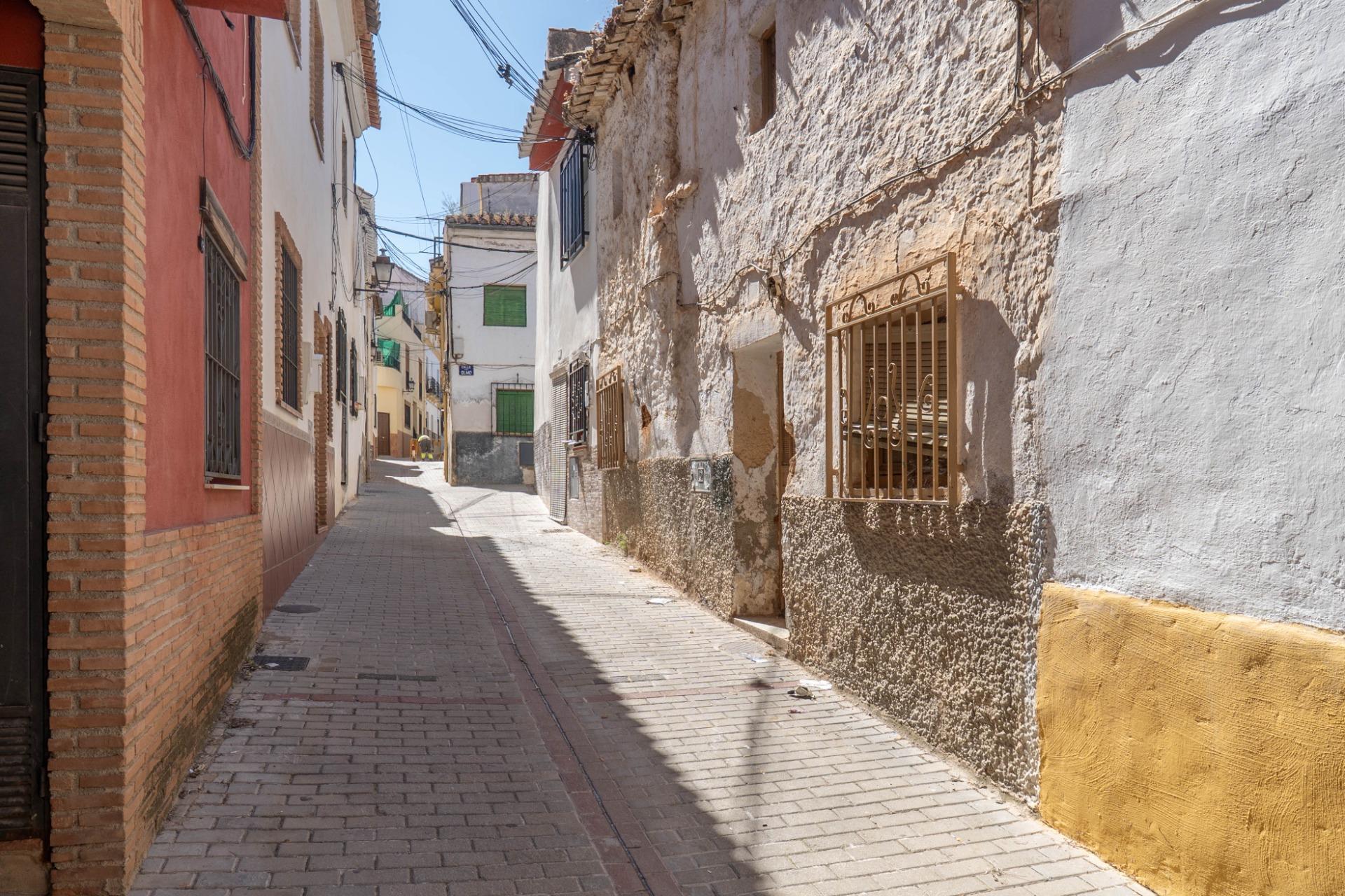Increíble oportunidad en el centro de la Zubia - foto 3