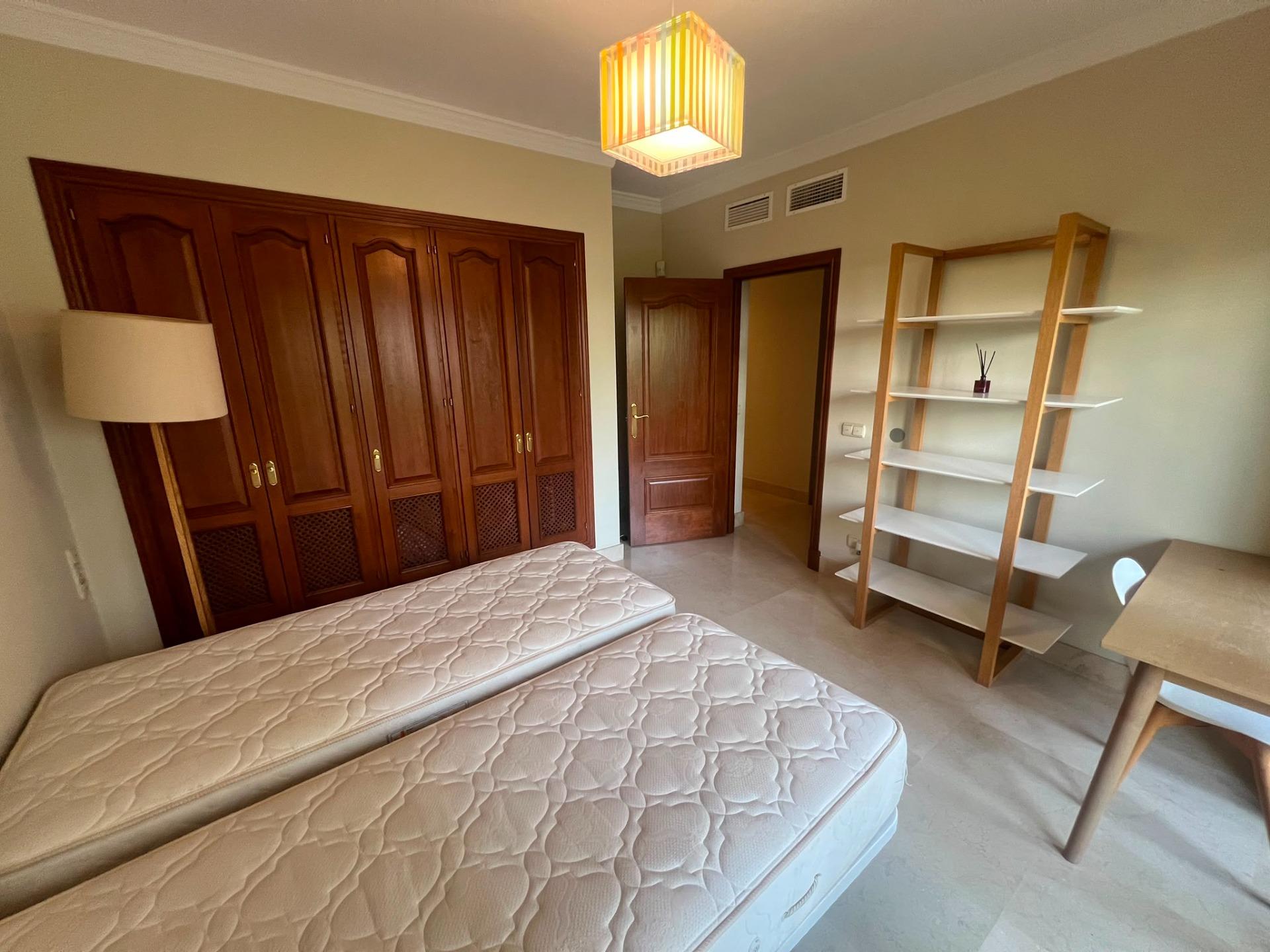 Fabuloso apartamento en planta baja, en una de las urbanizac - foto 11